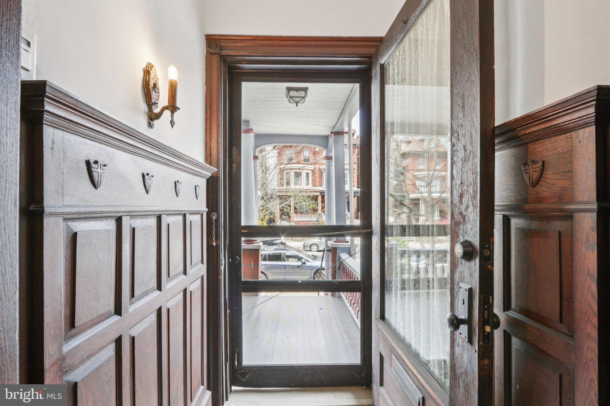 UNIVERSITY CITY - Residential