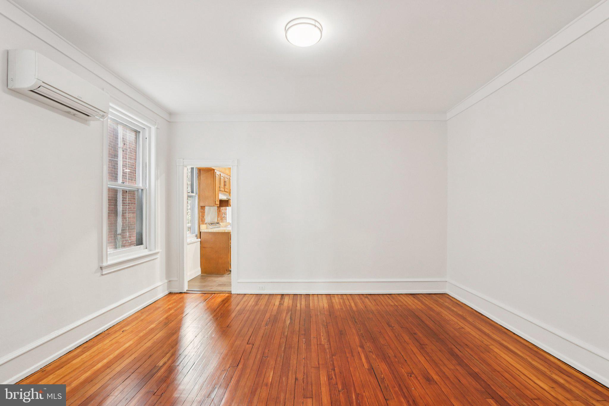 UNIVERSITY CITY - Residential