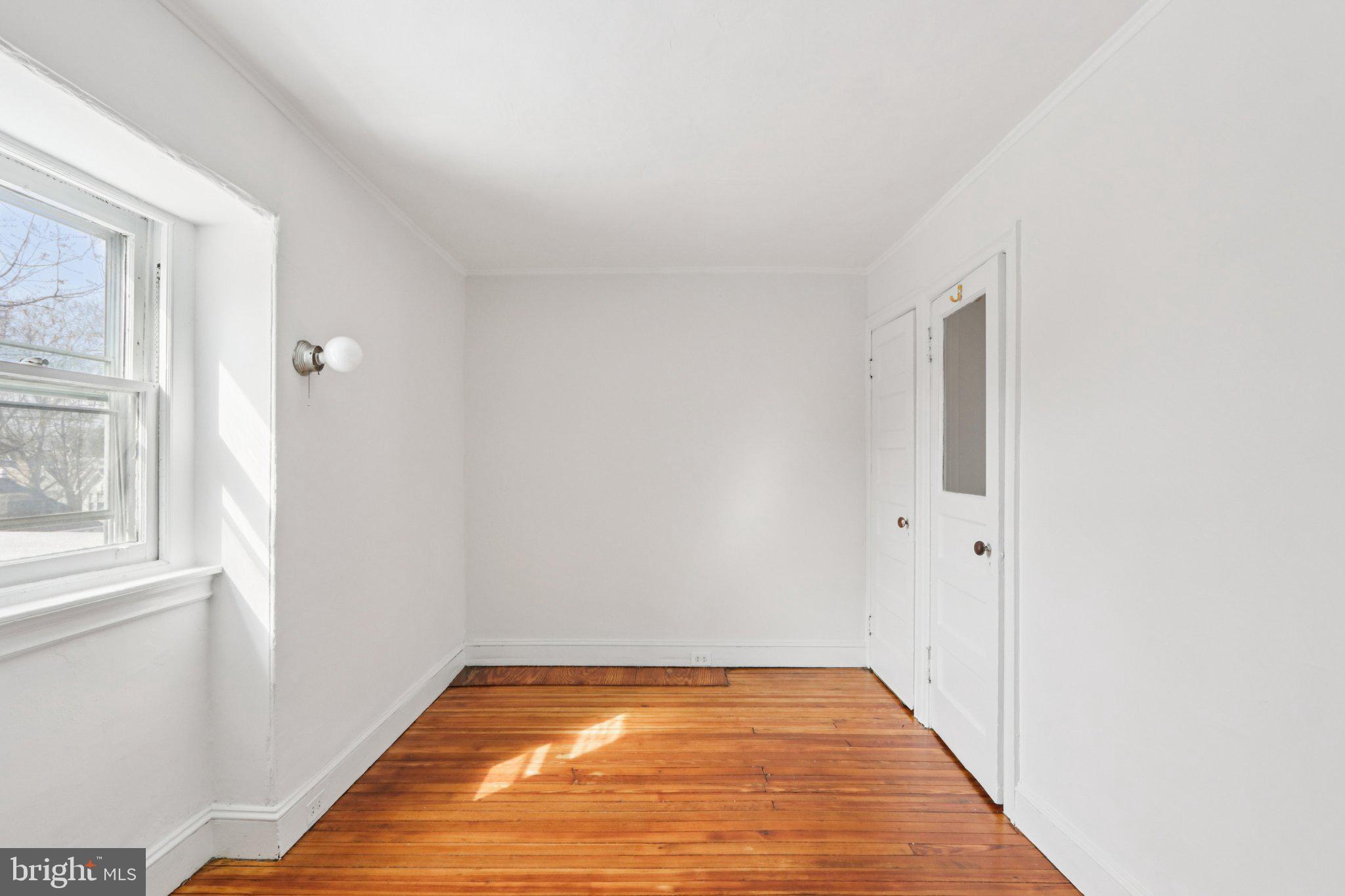 UNIVERSITY CITY - Residential