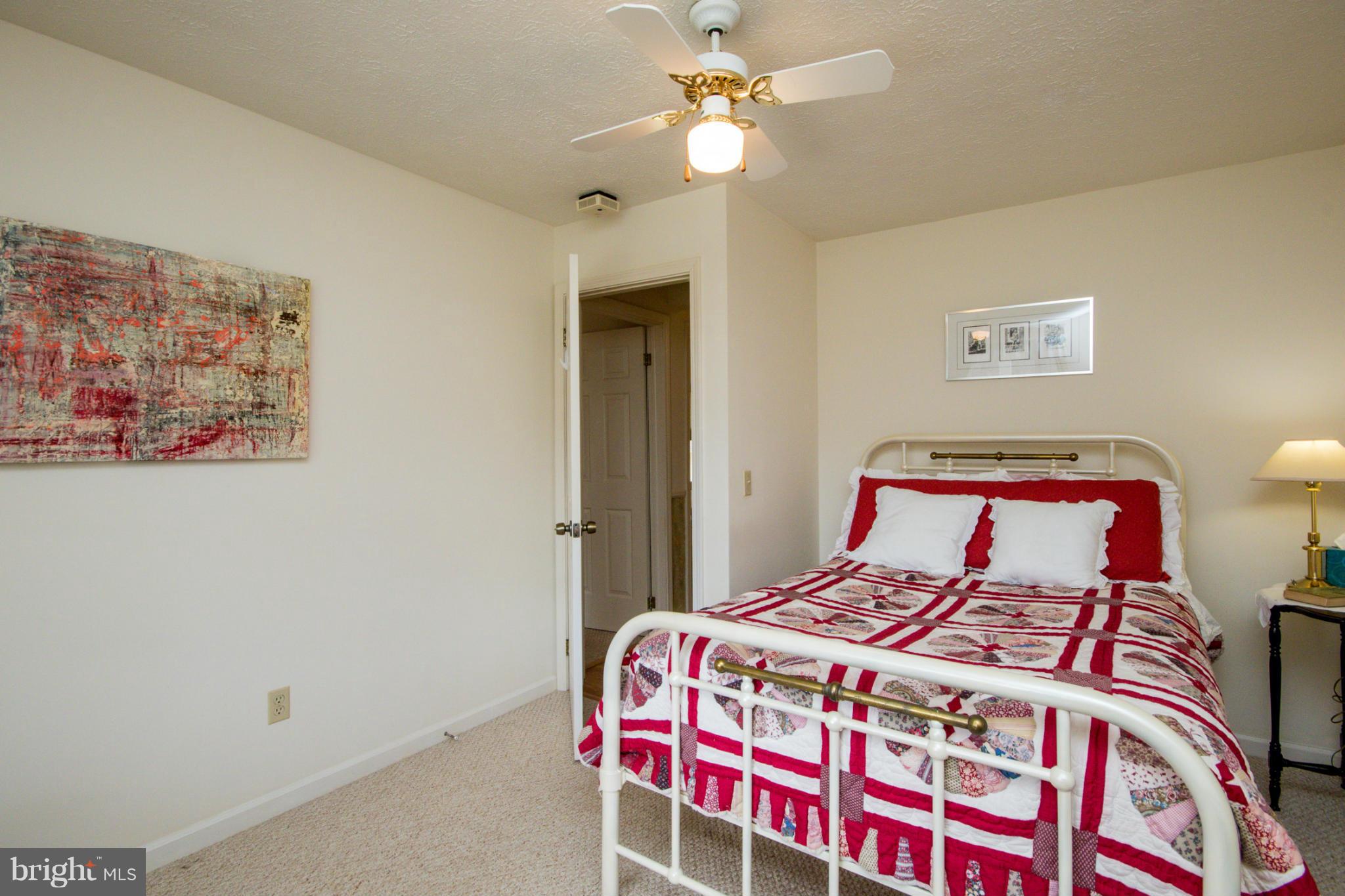 DOE RUN ESTATES - Residential