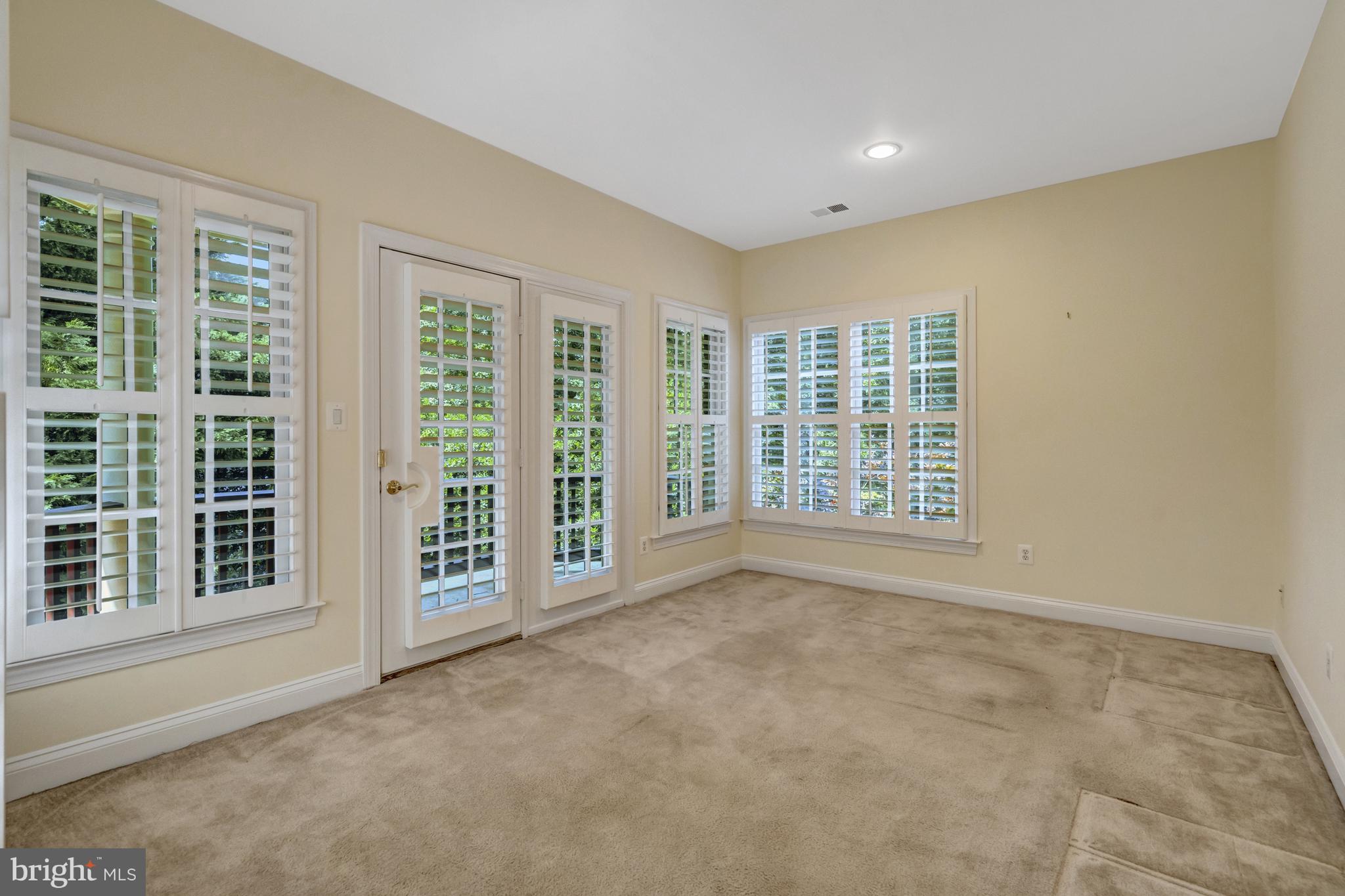 THE RESERVE - Residential