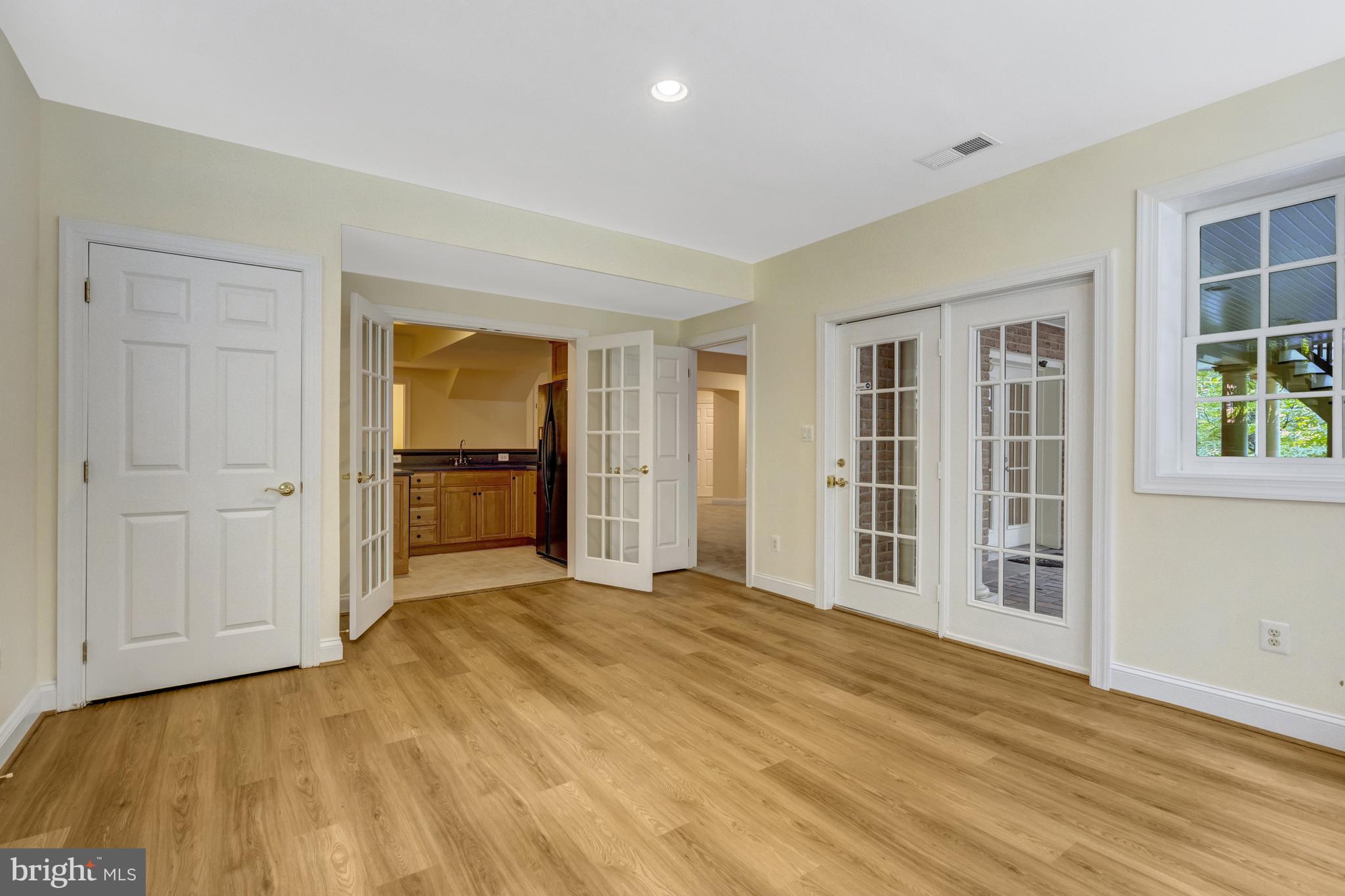 THE RESERVE - Residential