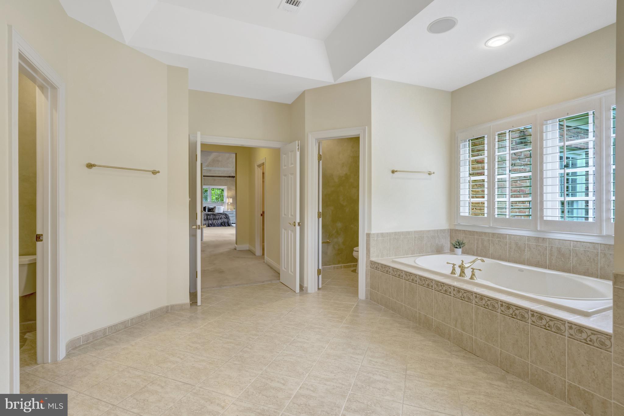 THE RESERVE - Residential