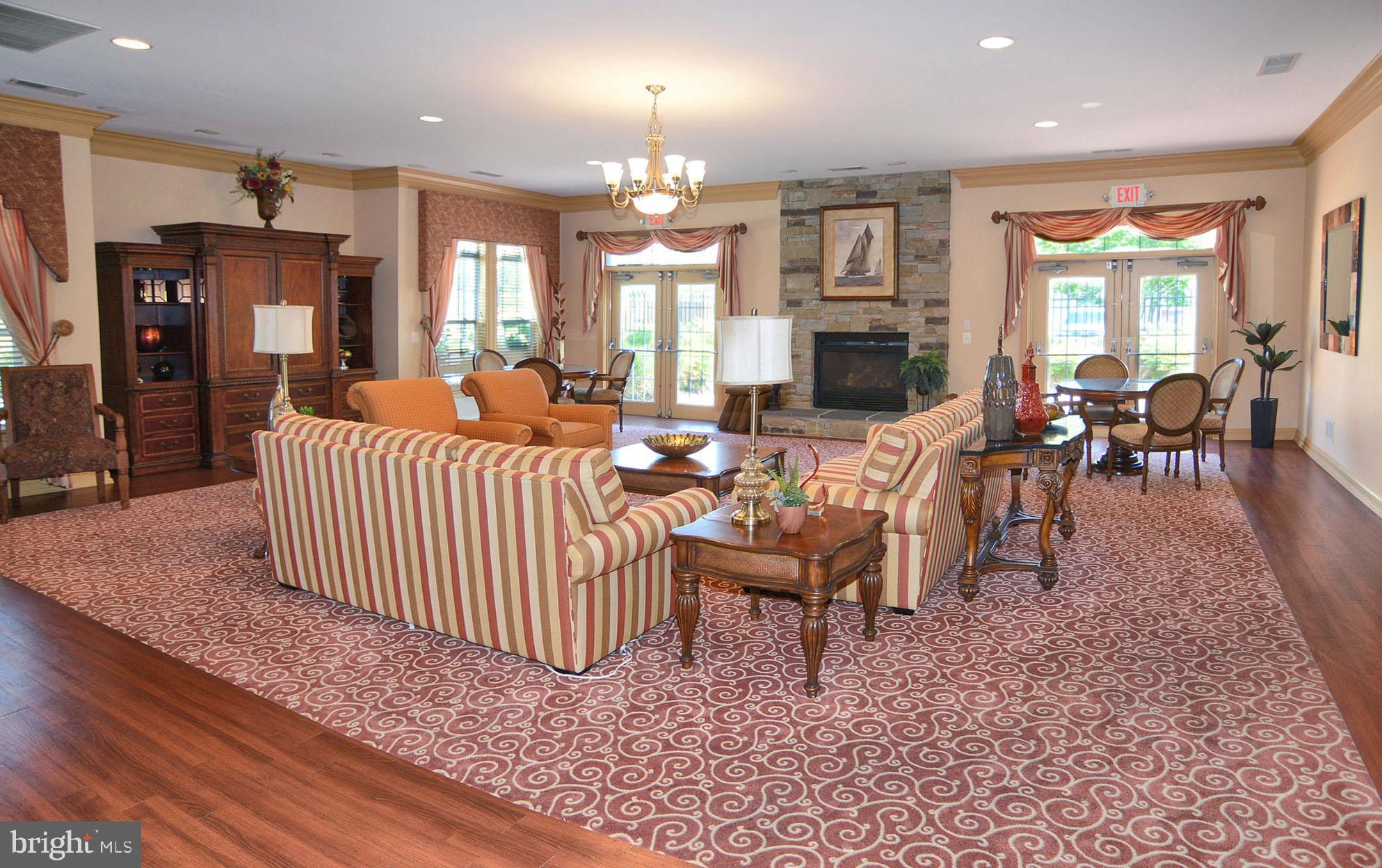 PINEY ORCHARD - Residential