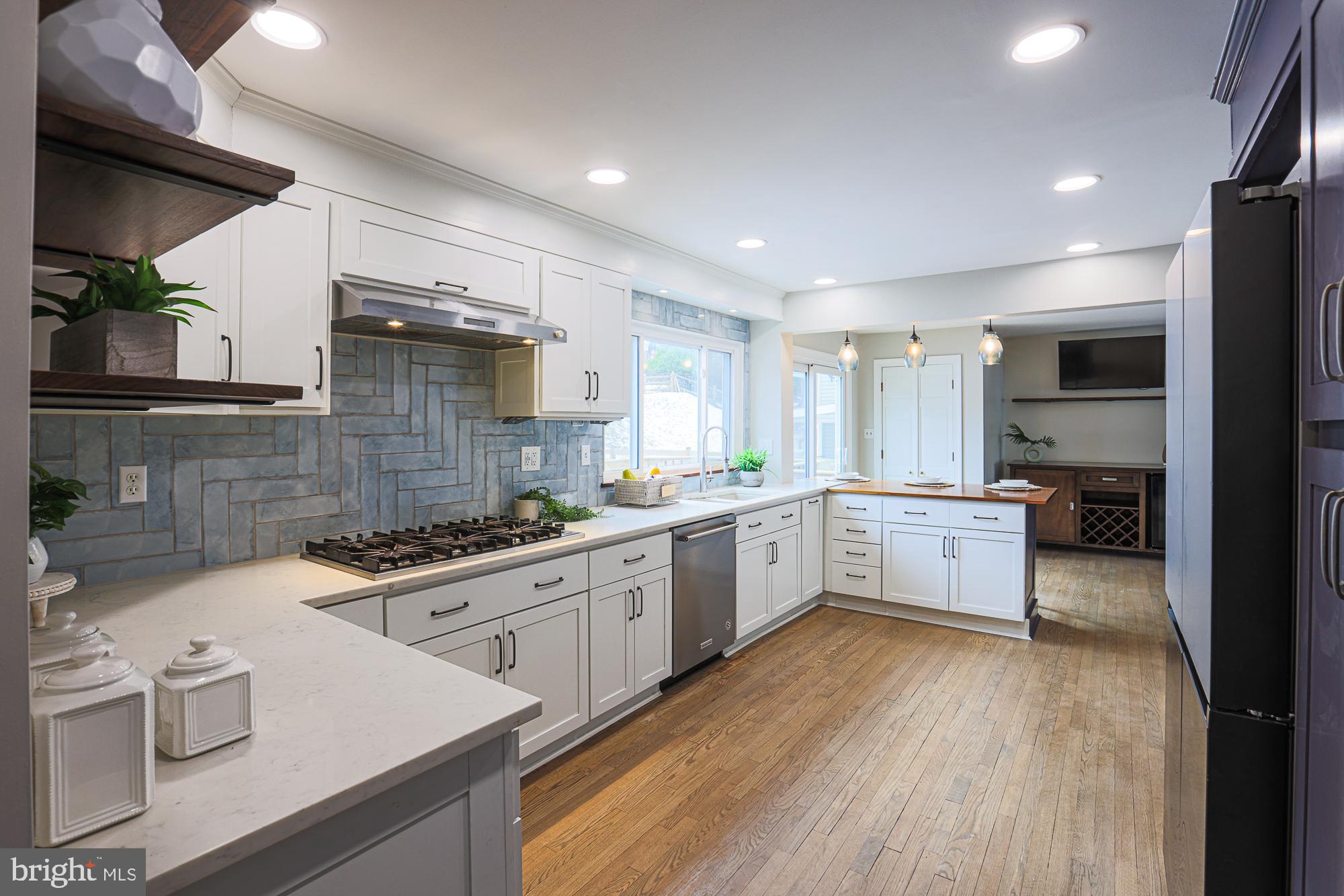 SPRINGDALE - Residential