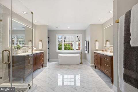 Townhouse For Sale - 1719 22nd Court<br/> ARLINGTON, VA 22209