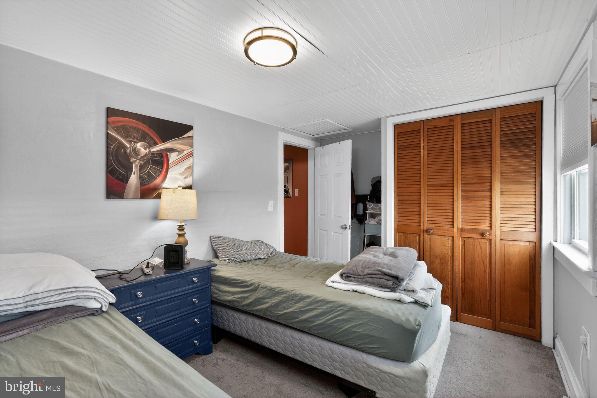 LESTER - Residential