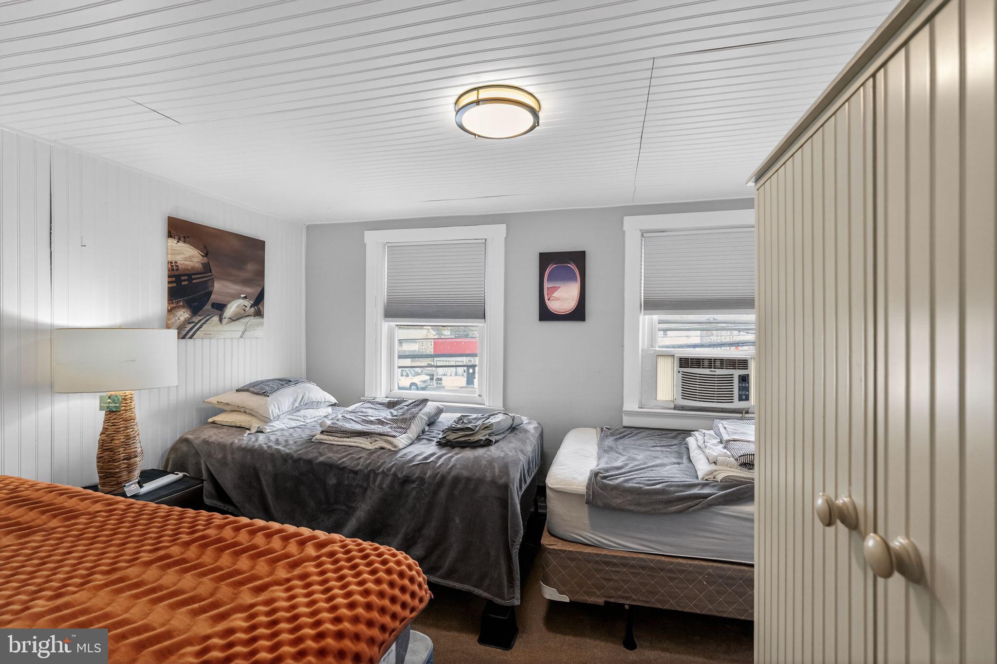 LESTER - Residential