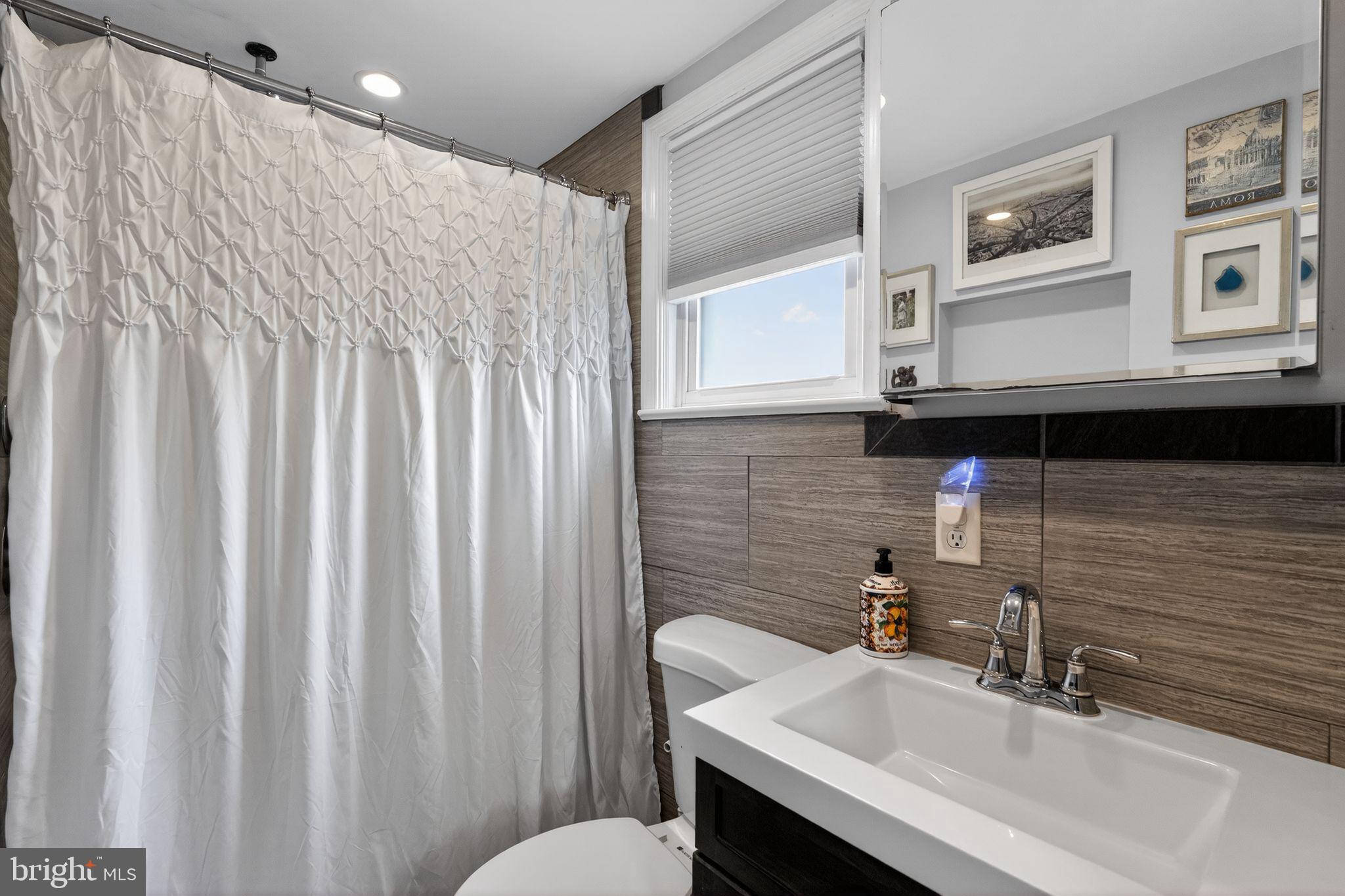 LESTER - Residential