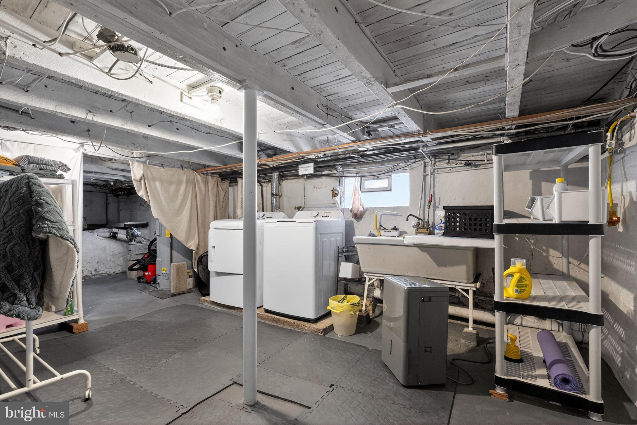 LESTER - Residential