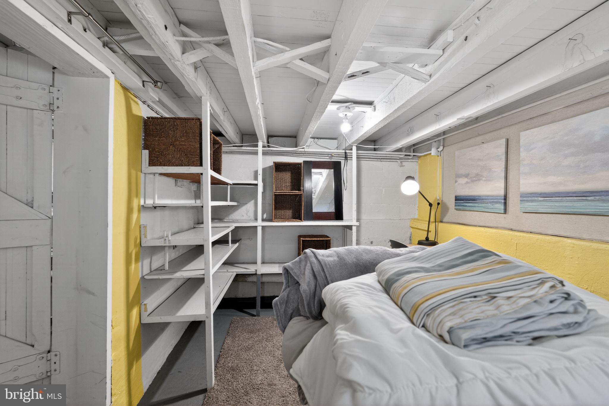 LESTER - Residential