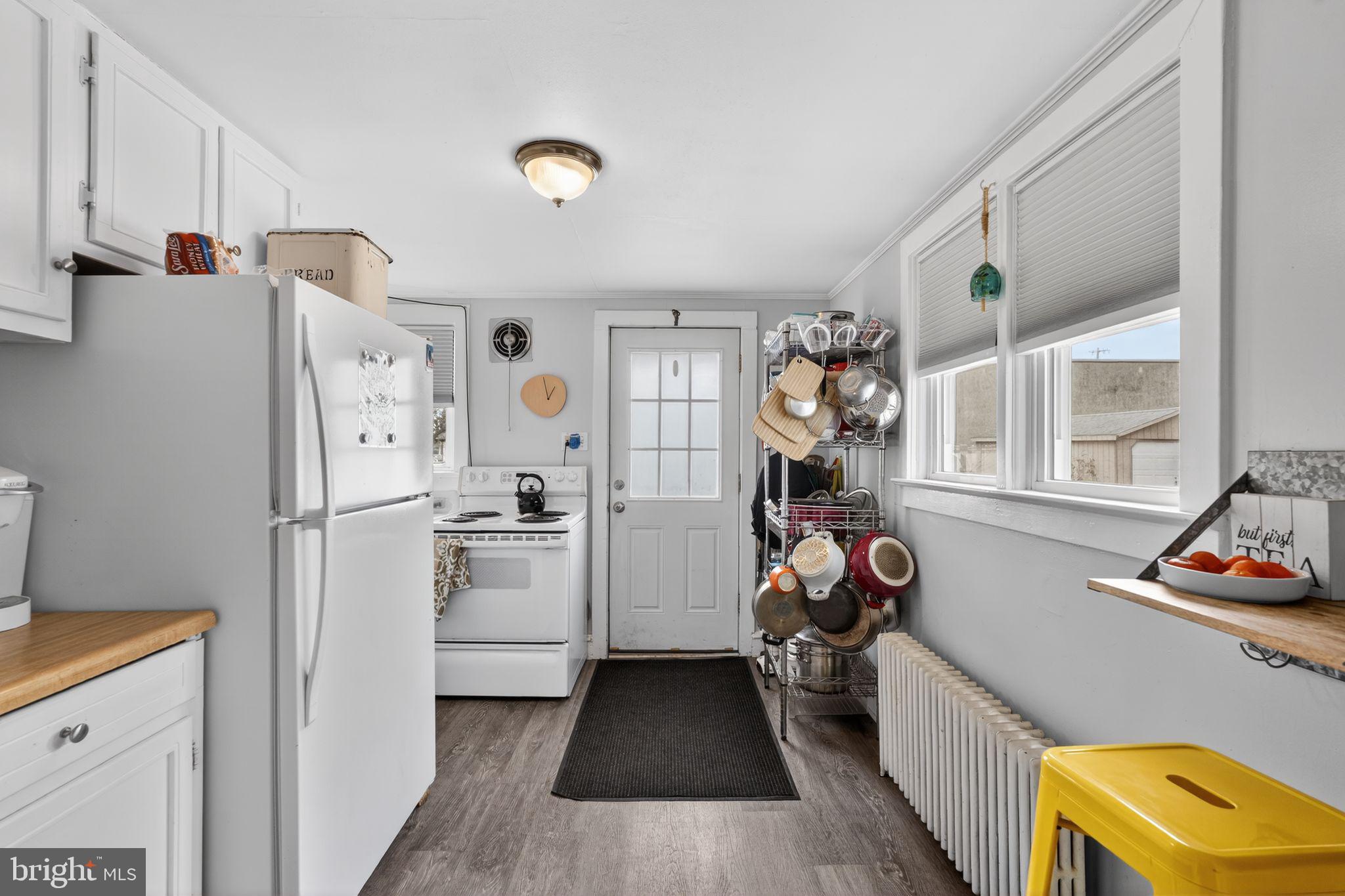 LESTER - Residential