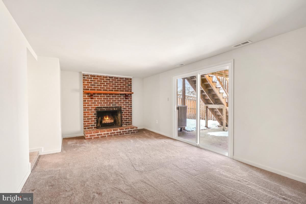 WATERSIDE - Residential