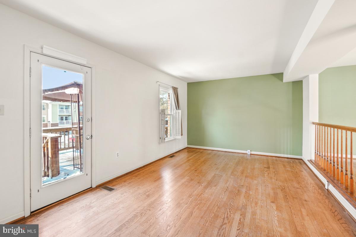 WATERSIDE - Residential