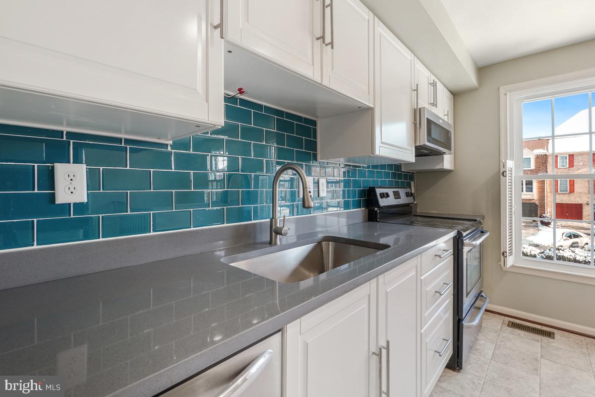 WATERSIDE - Residential