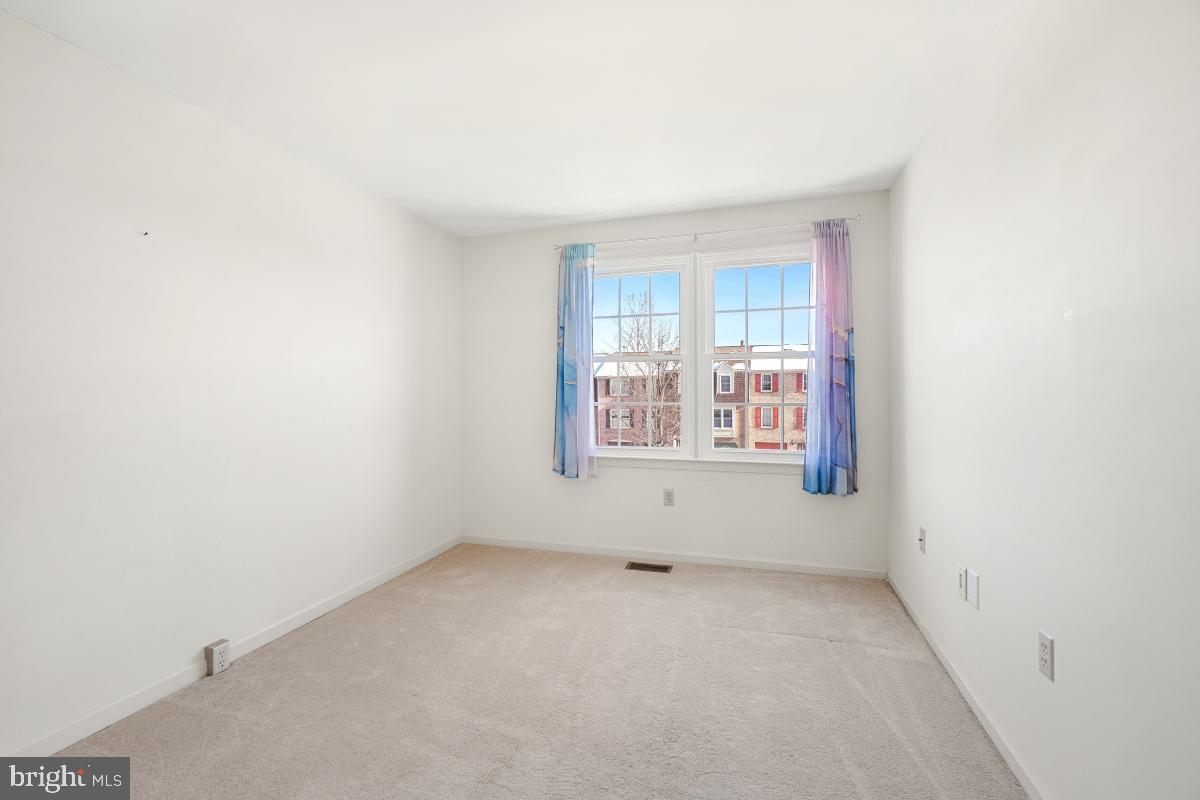 WATERSIDE - Residential