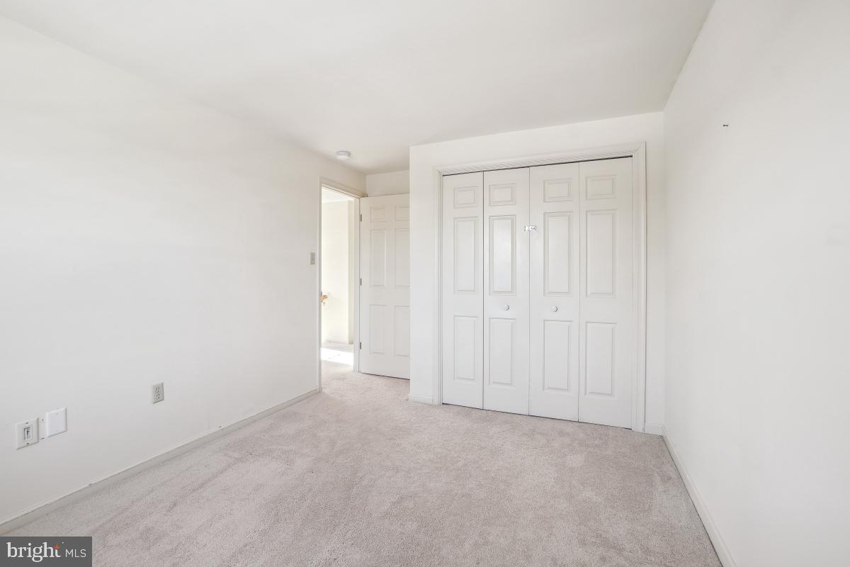 WATERSIDE - Residential