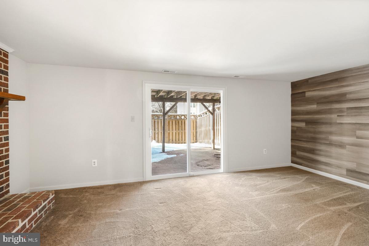 WATERSIDE - Residential