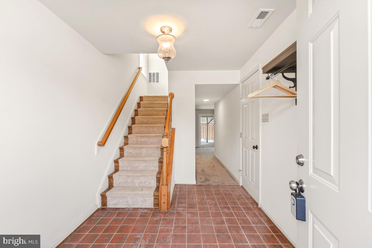 WATERSIDE - Residential