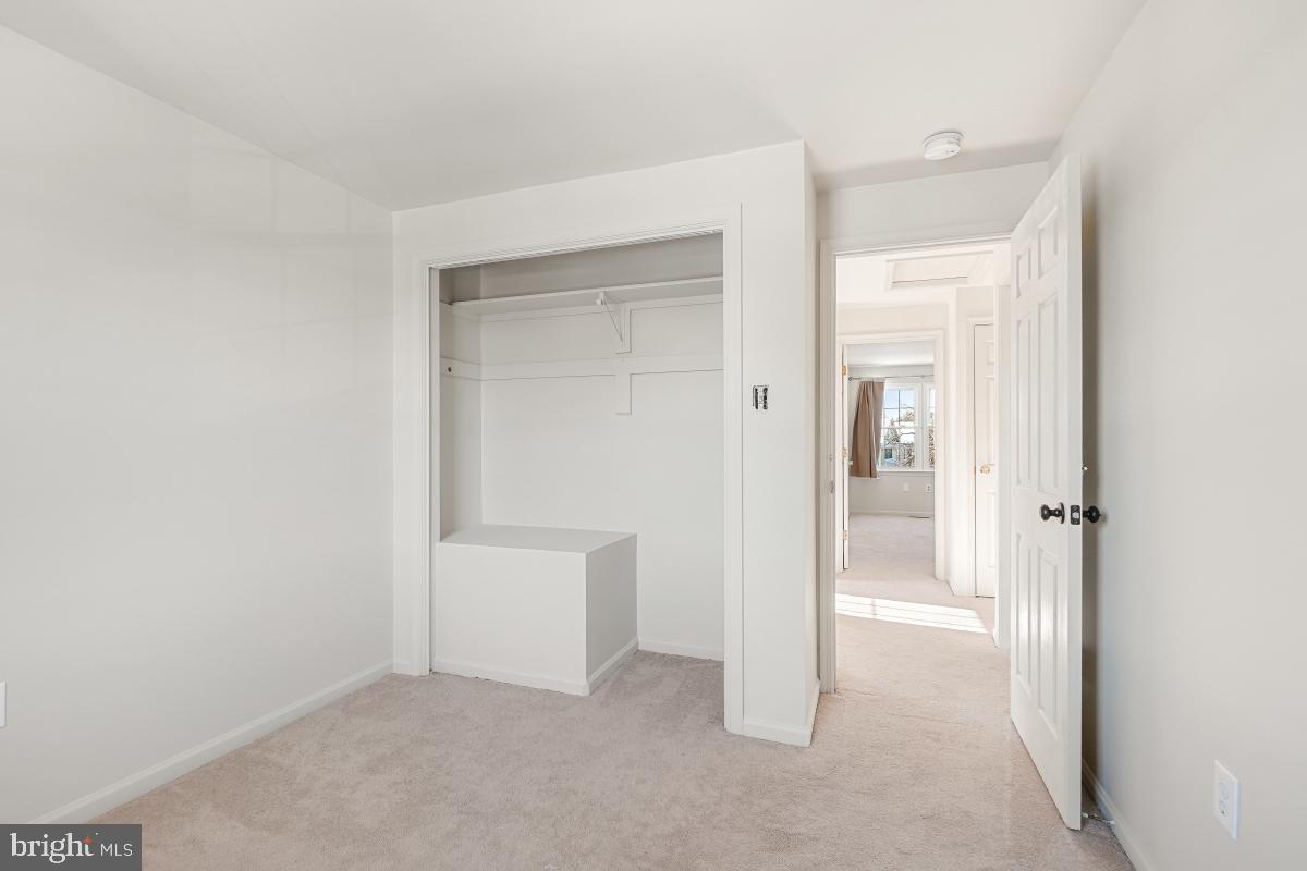 WATERSIDE - Residential