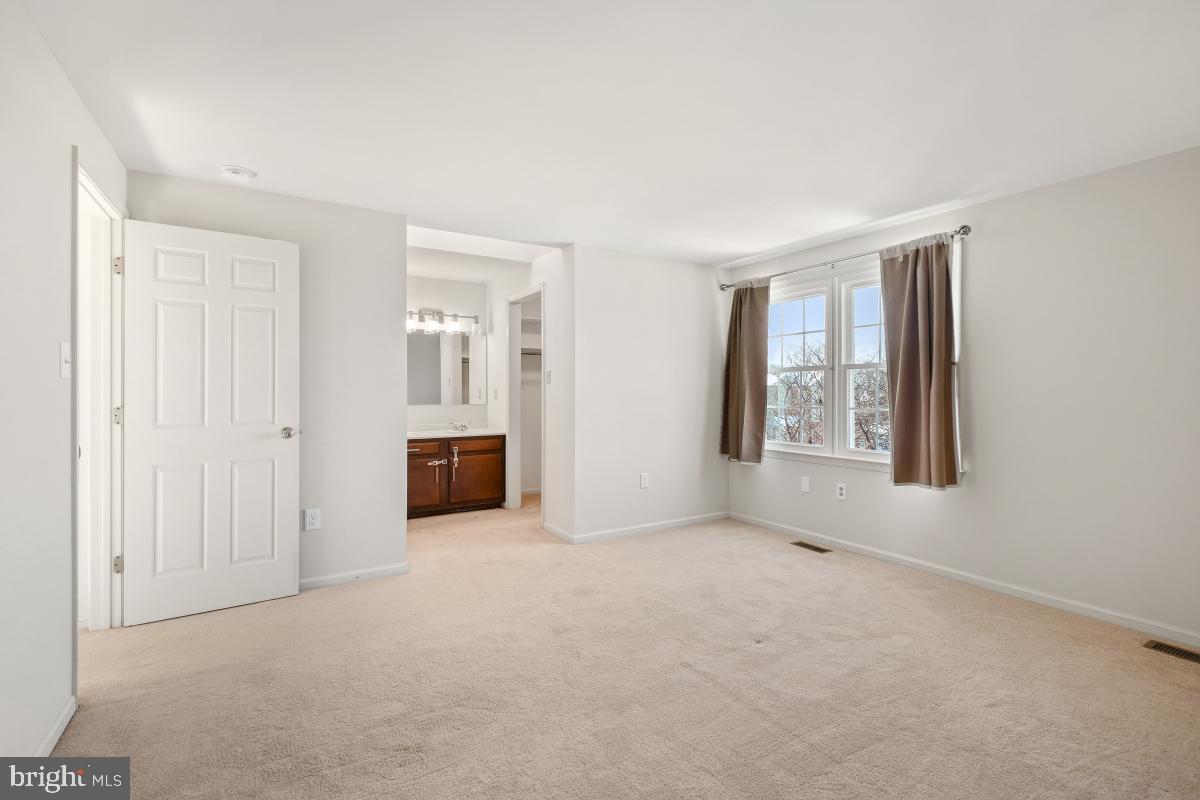 WATERSIDE - Residential