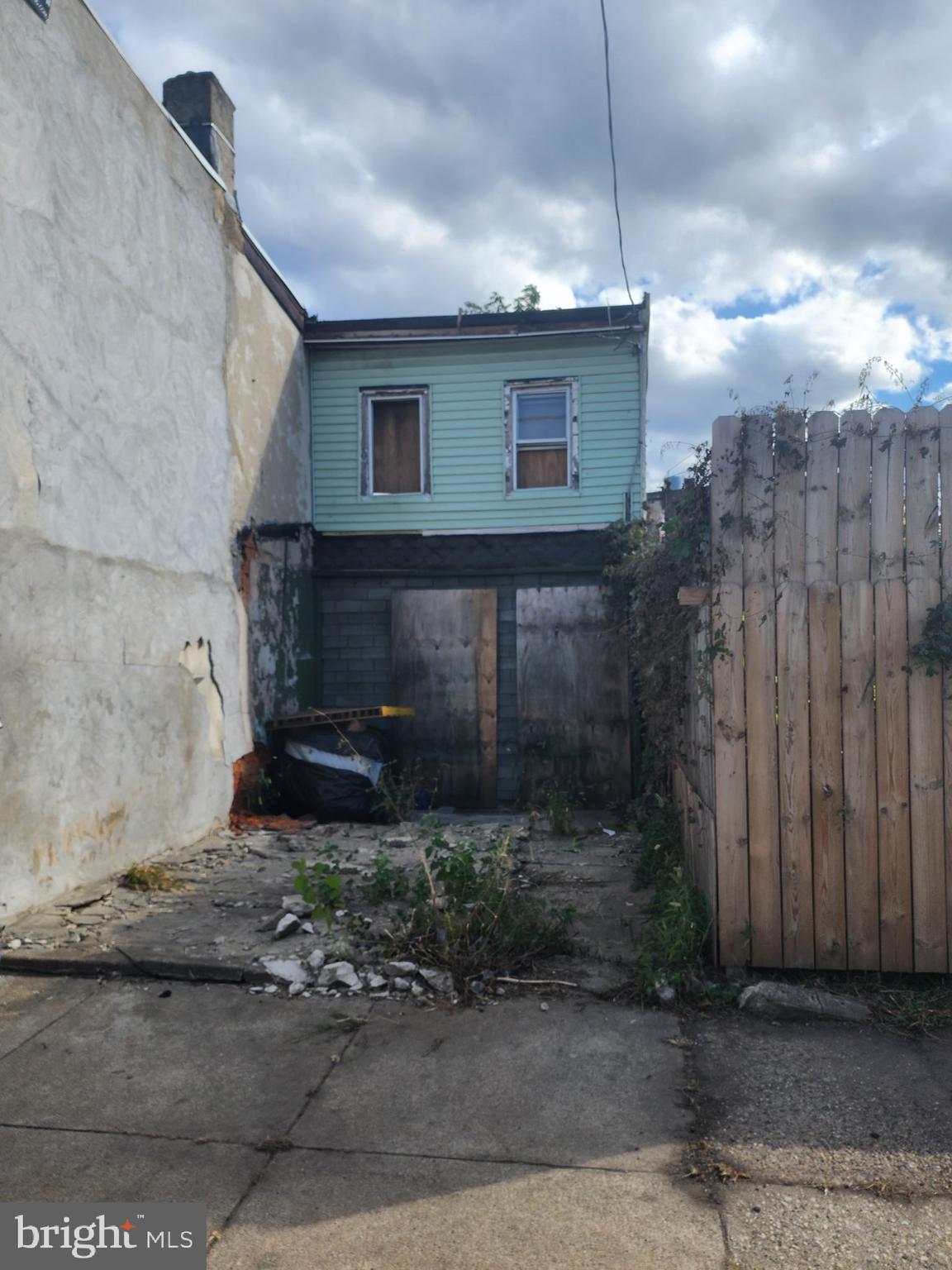 BRIDESBURG - Residential