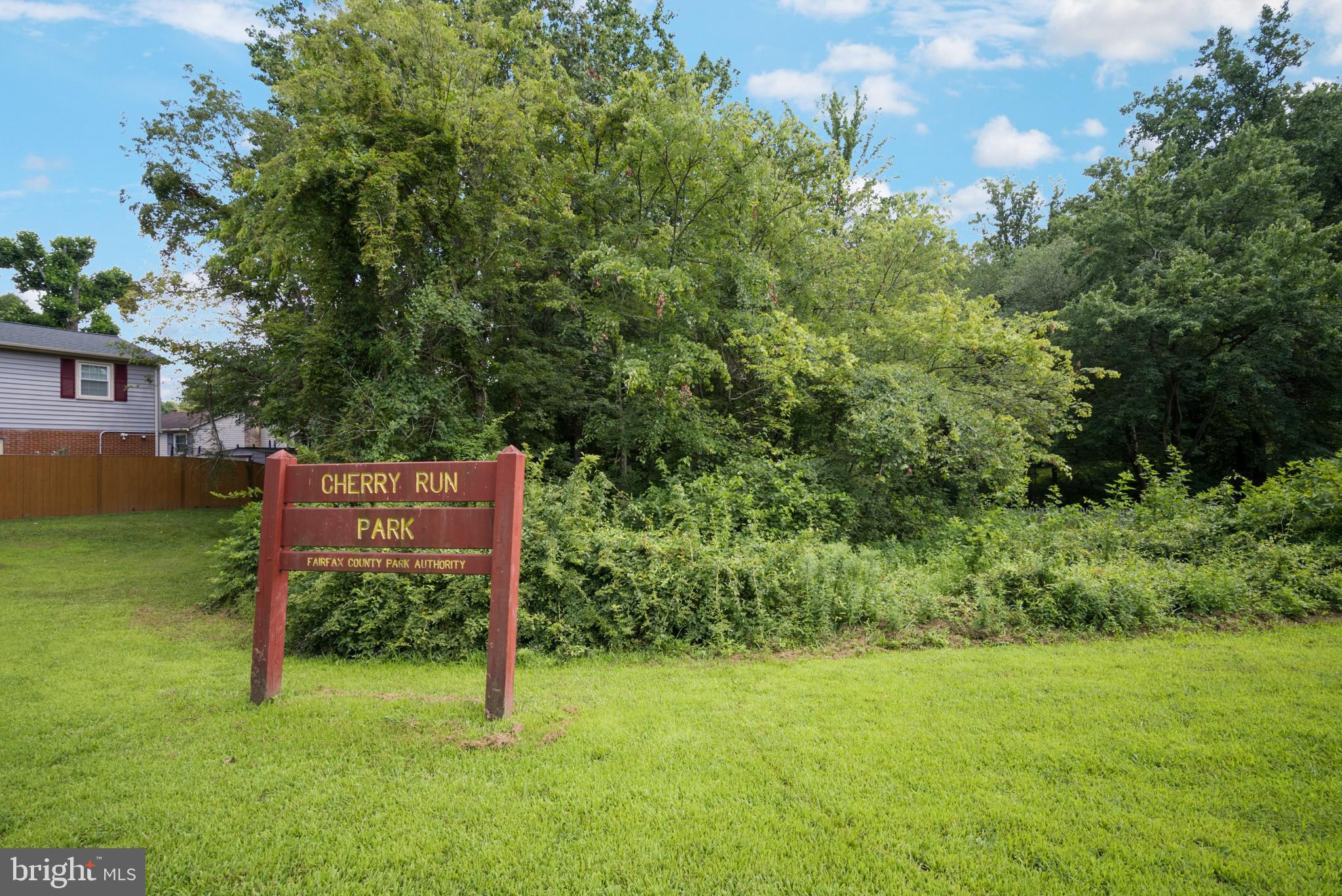 ORANGE HUNT ESTATES - Residential Lease