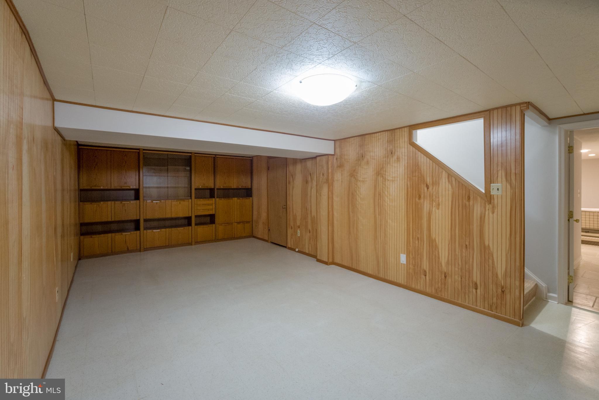 ORANGE HUNT ESTATES - Residential Lease