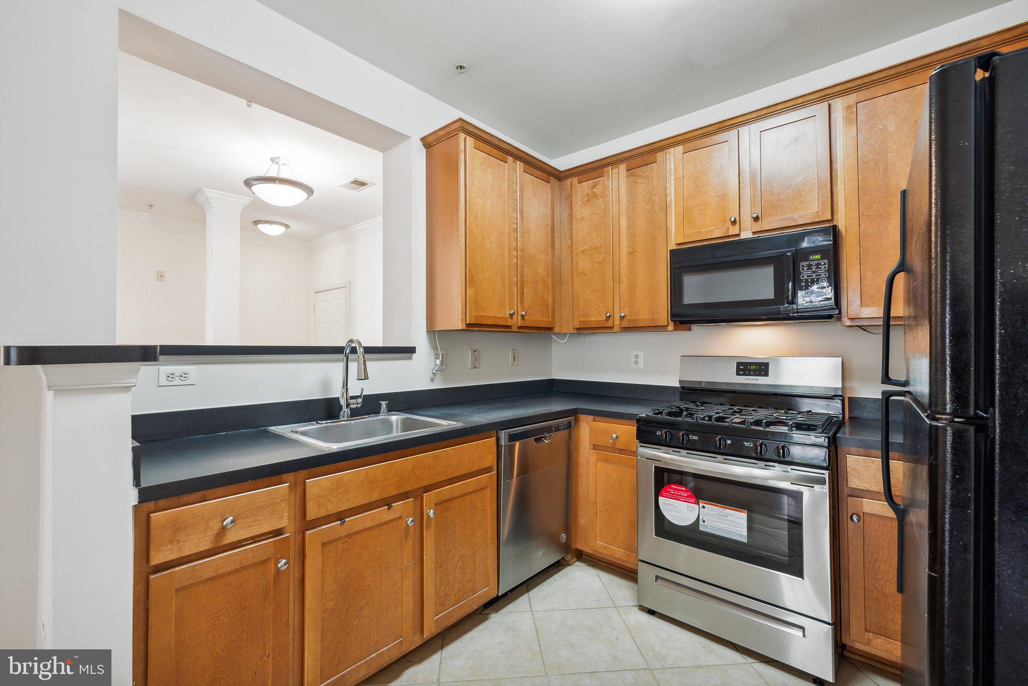 EXCHANGE AT VAN DORN - Residential Lease