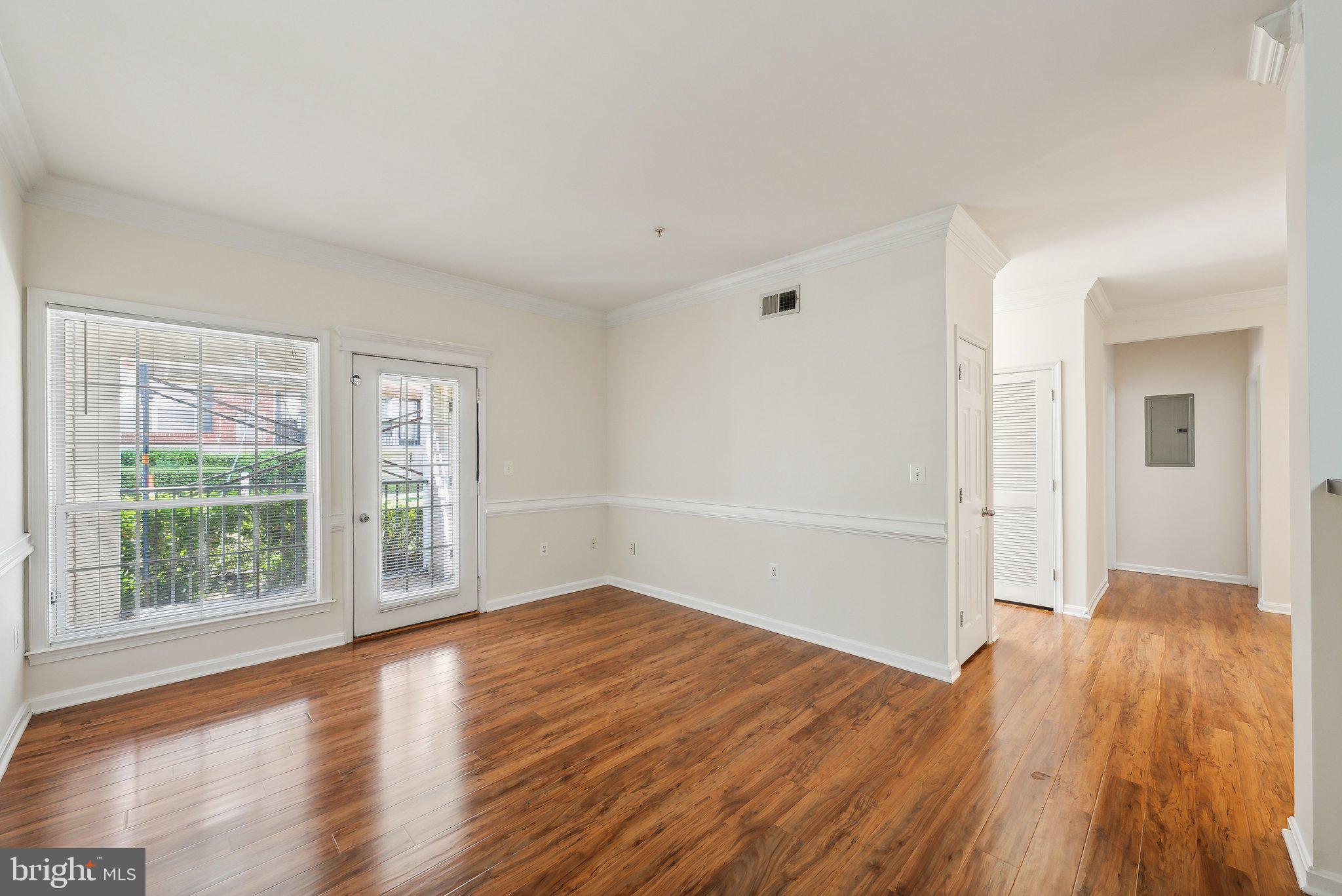 EXCHANGE AT VAN DORN - Residential Lease