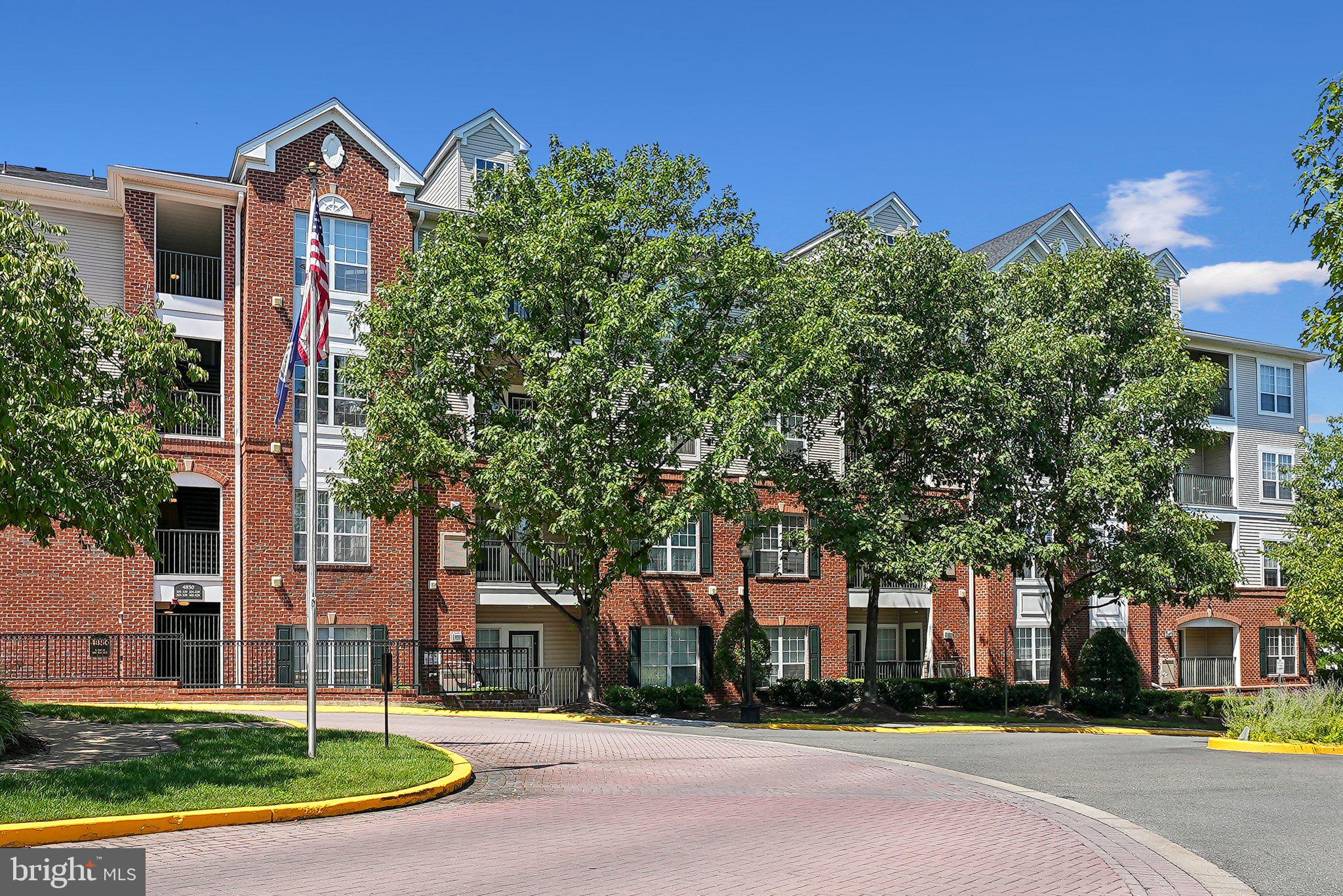 EXCHANGE AT VAN DORN - Residential Lease