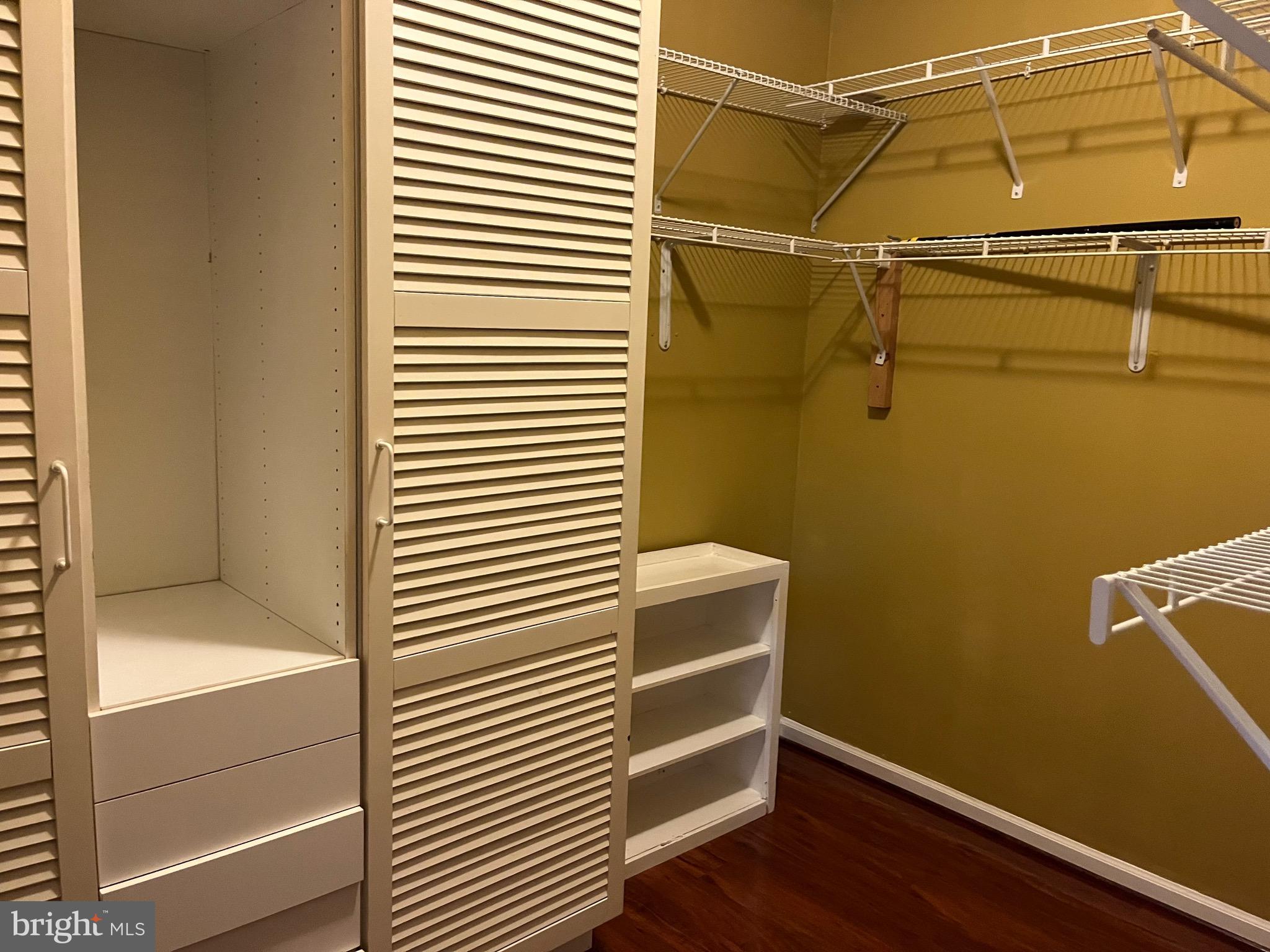 HUNTERS RUN VILLAGE - Residential Lease