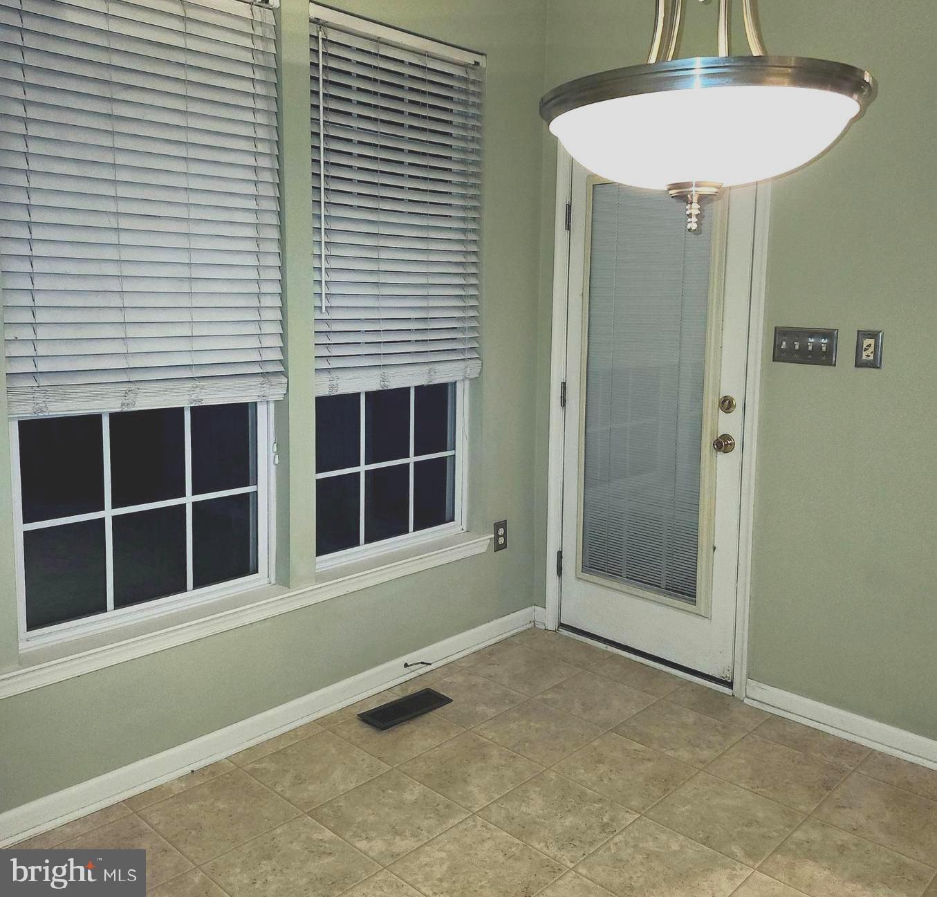 SUNNYBROOK - Residential