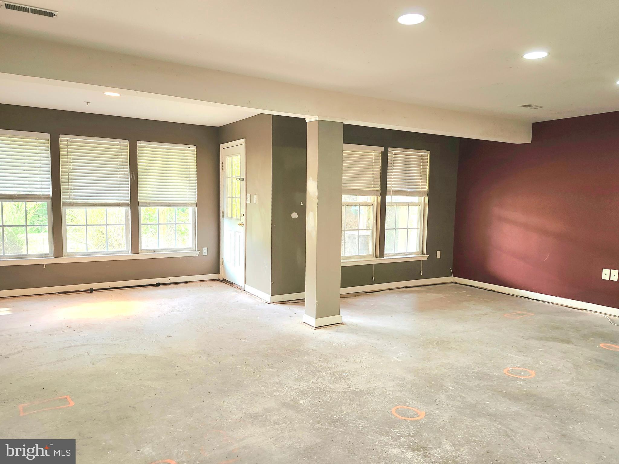 SUNNYBROOK - Residential