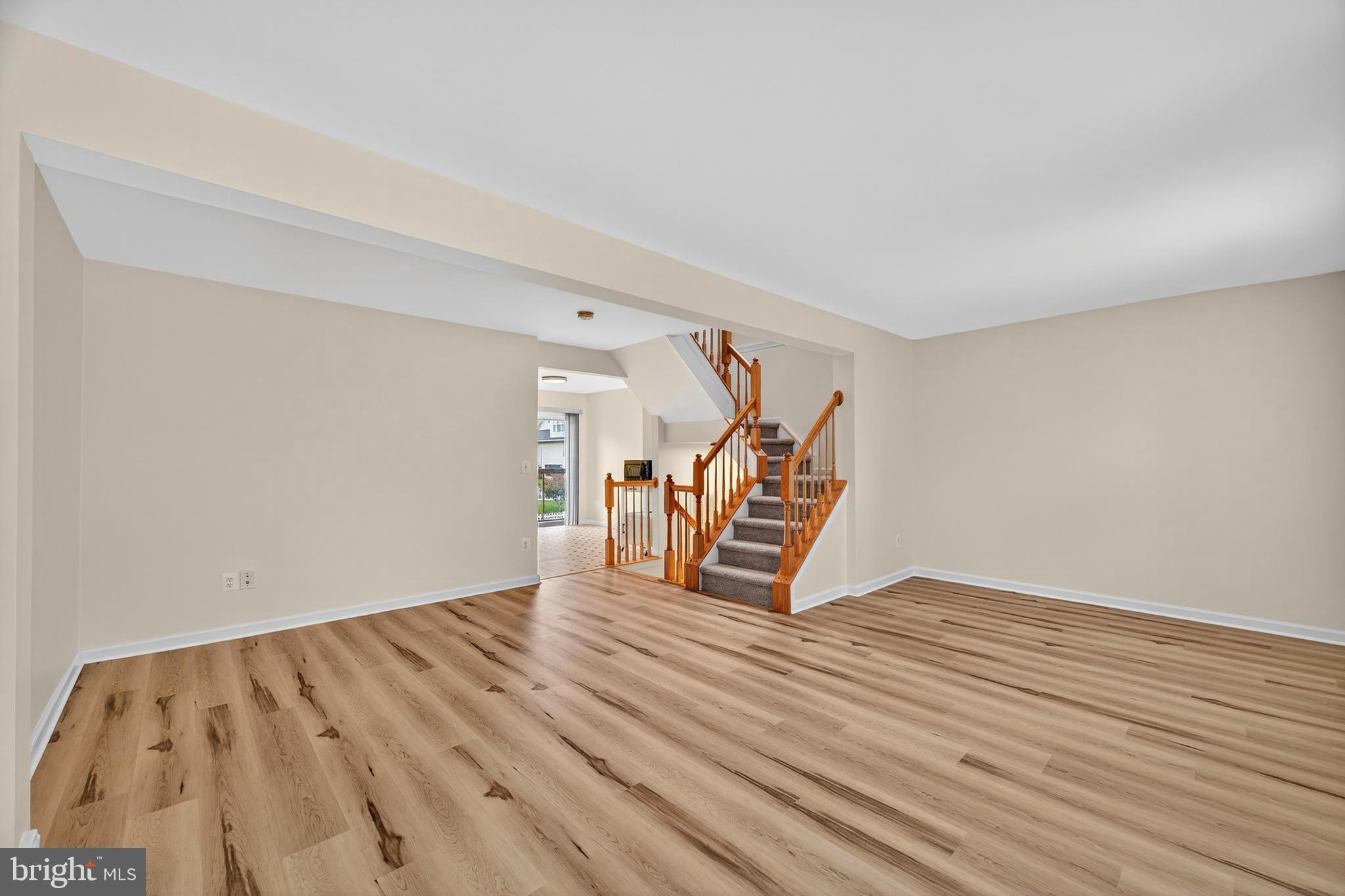 LAKELAND PLACE - Residential