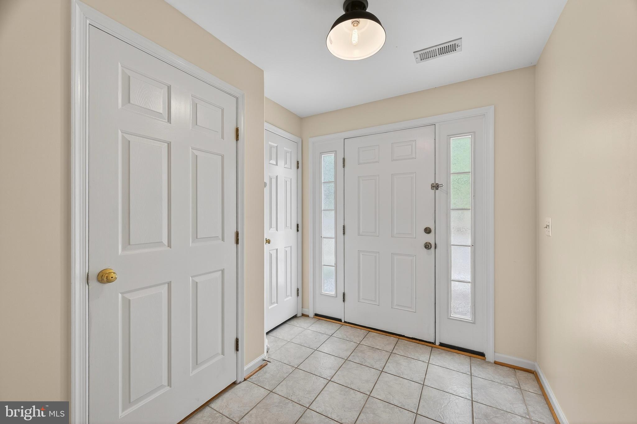 LAKELAND PLACE - Residential