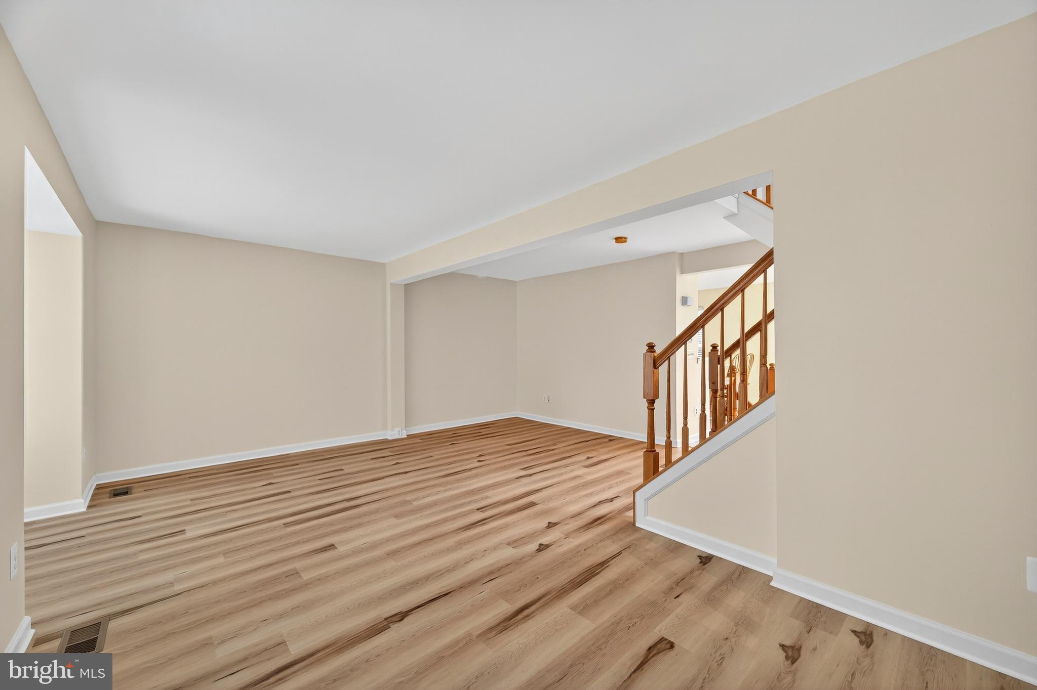 LAKELAND PLACE - Residential