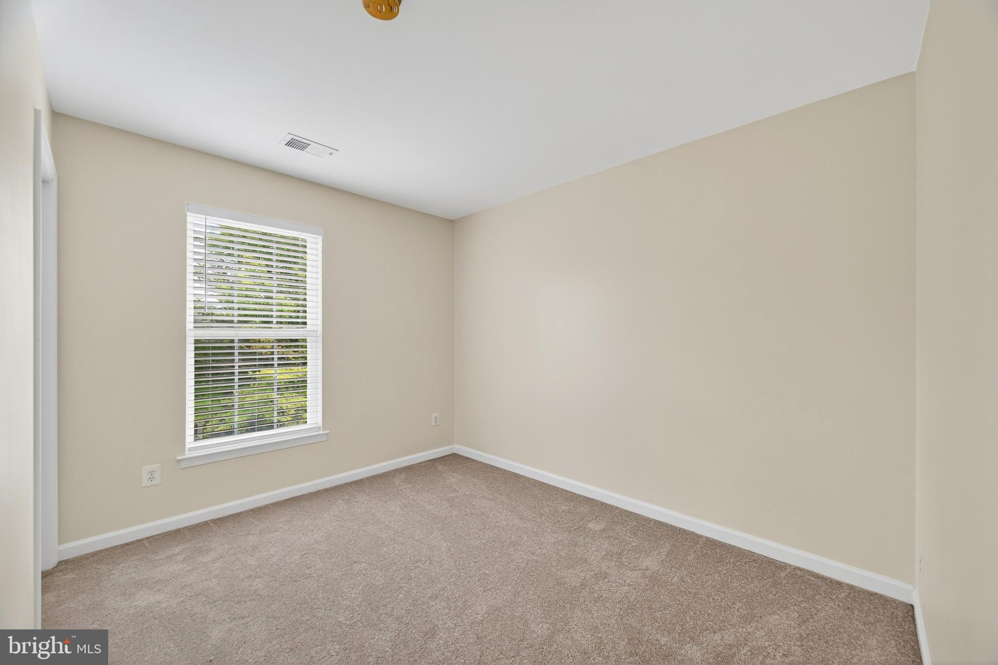 LAKELAND PLACE - Residential