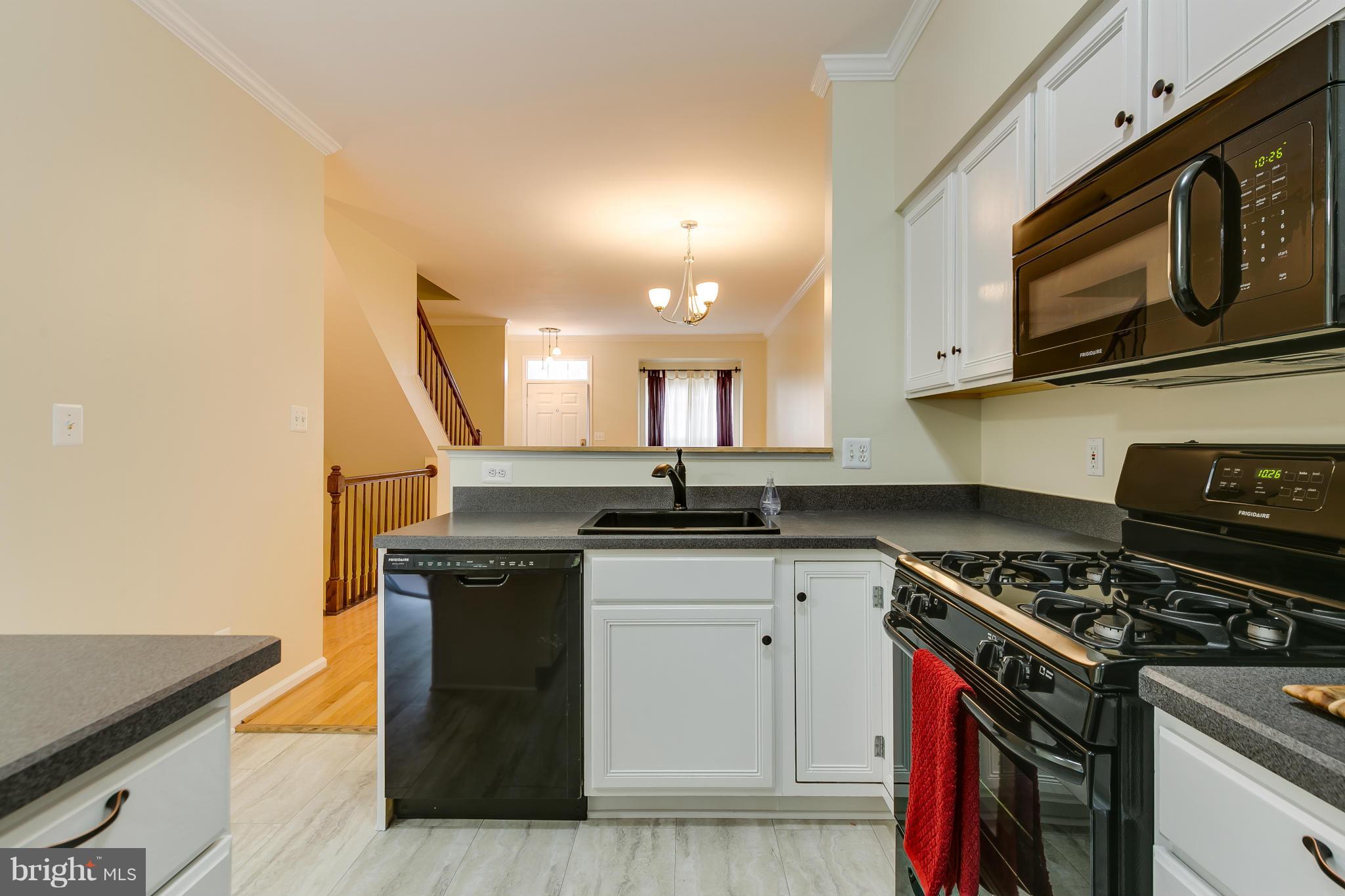 MONTCLAIR MEWS - Residential