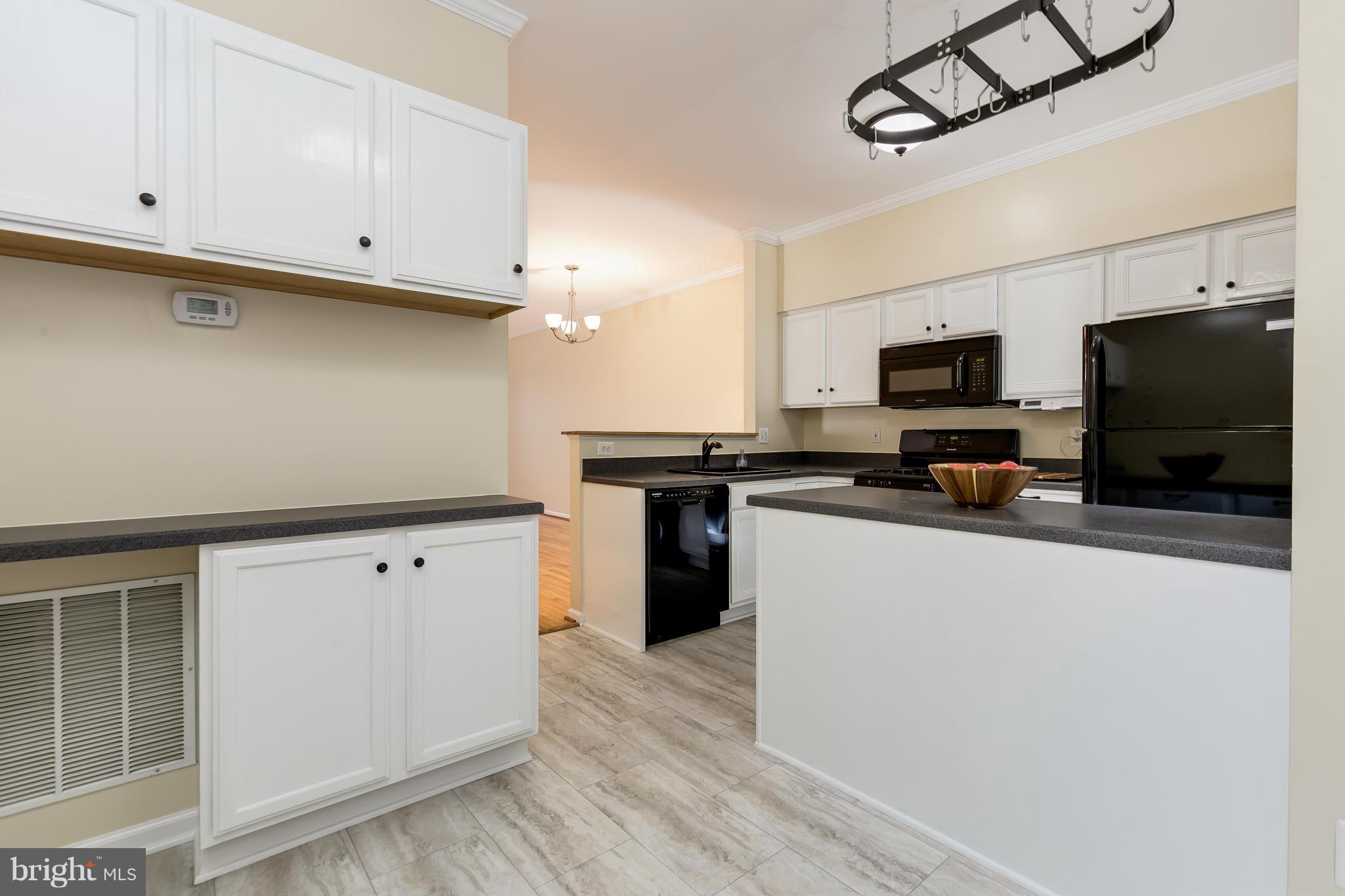 MONTCLAIR MEWS - Residential