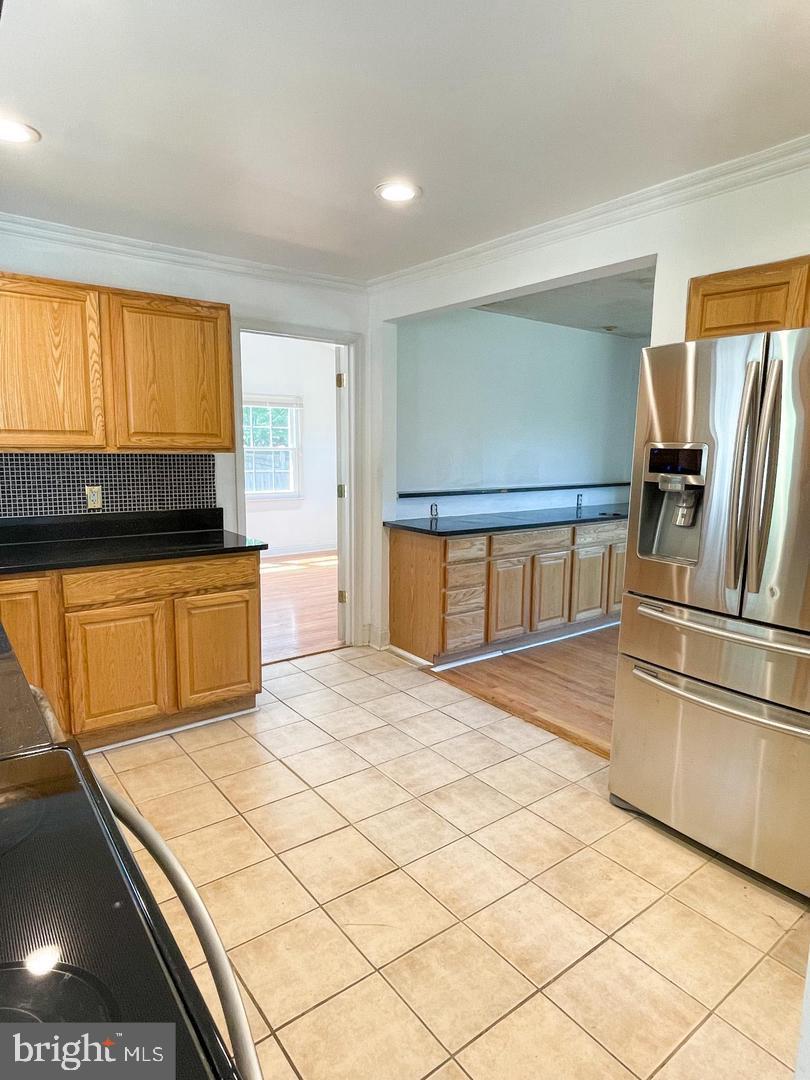 FAIRFAX ACRES - Residential Lease