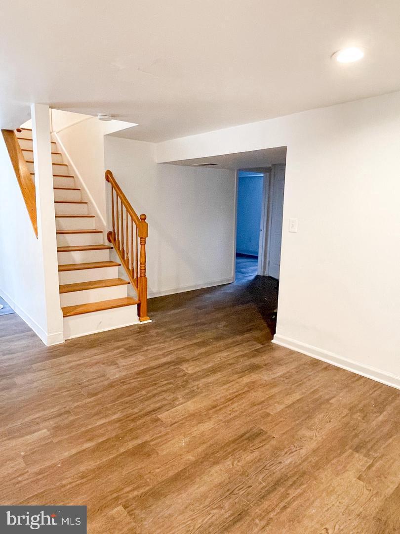 FAIRFAX ACRES - Residential Lease