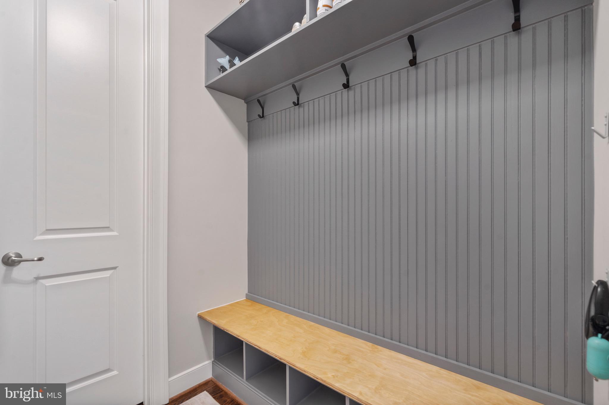 OVER LEE KNOLLS - Residential