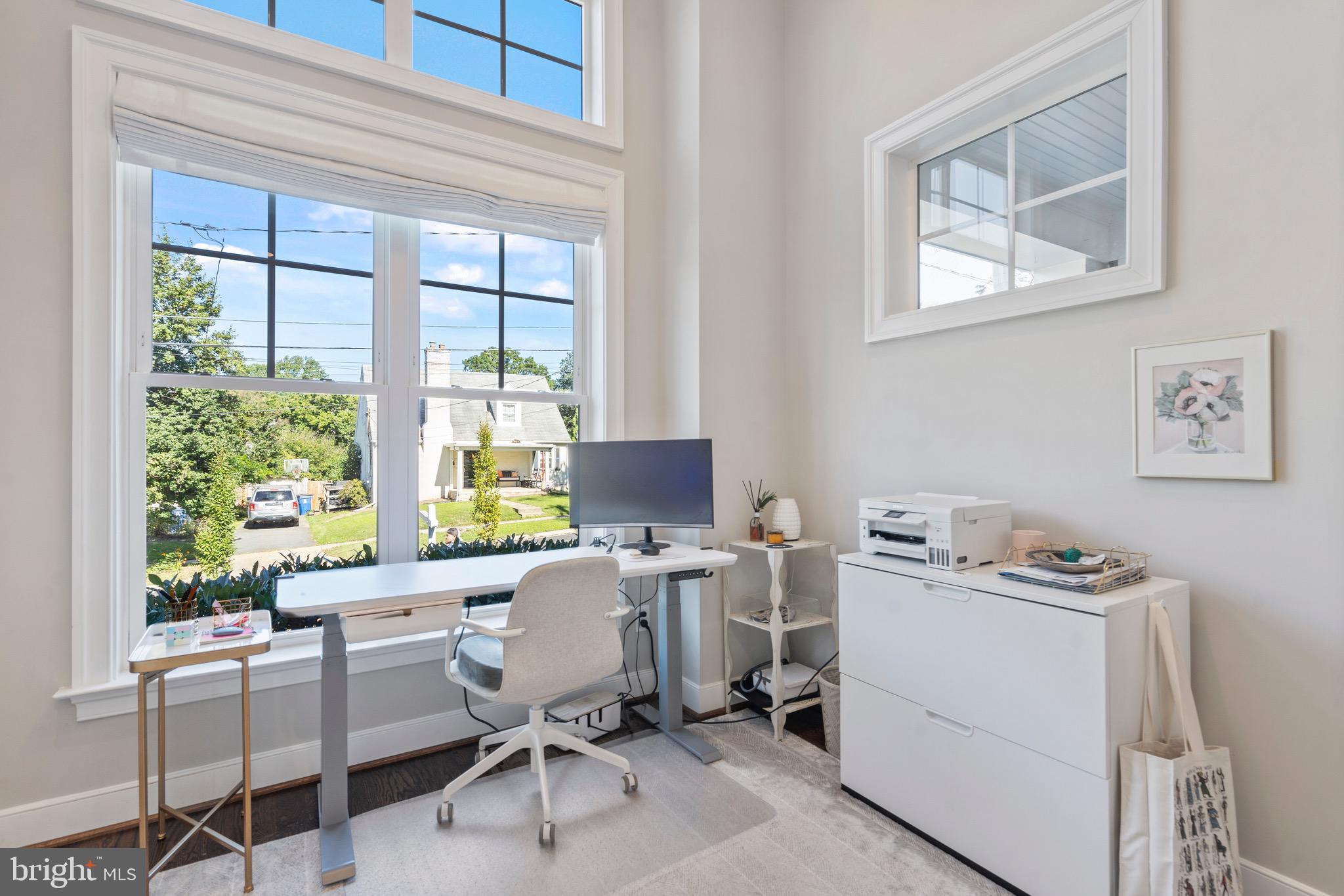 OVER LEE KNOLLS - Residential