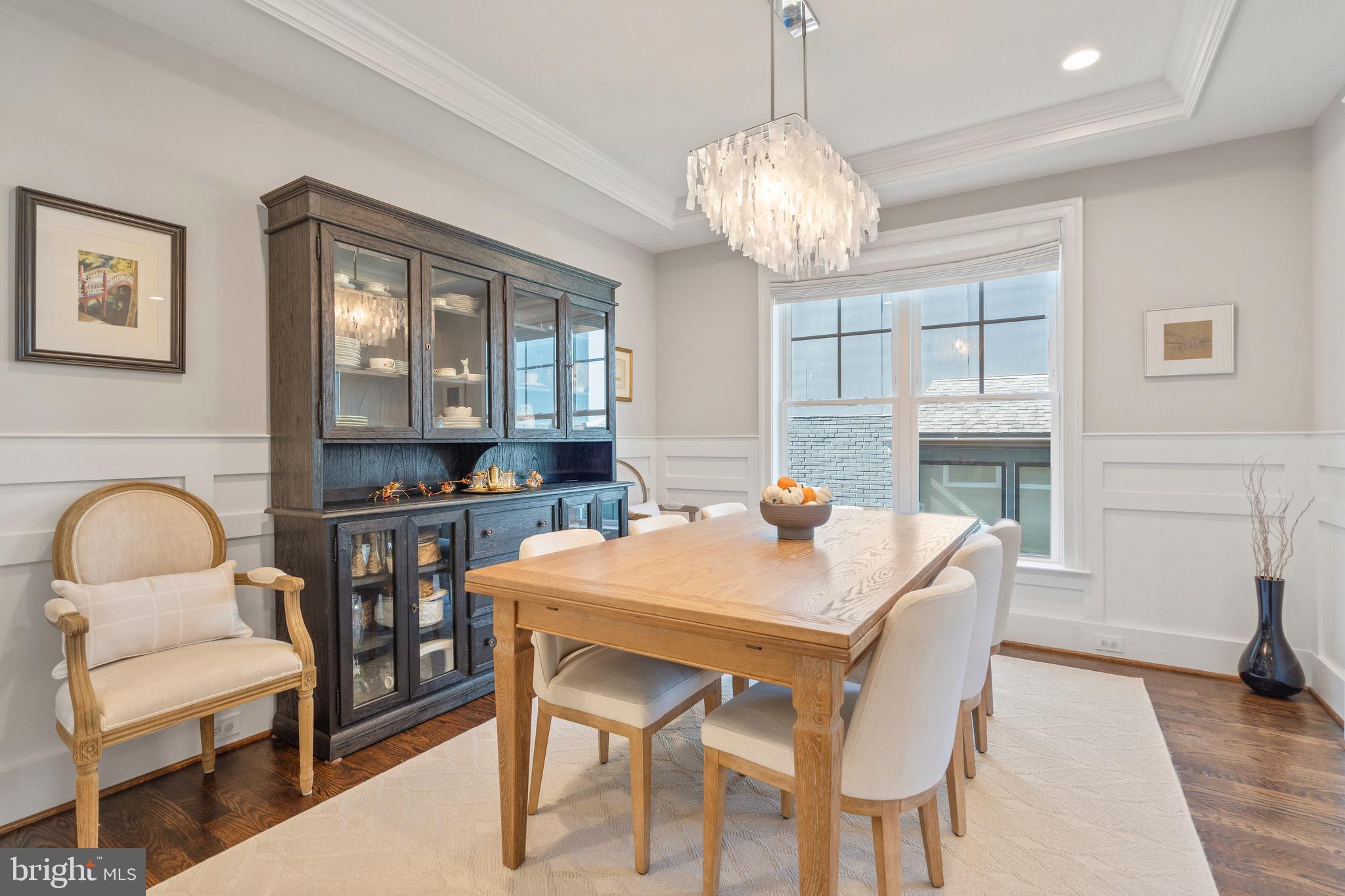 OVER LEE KNOLLS - Residential