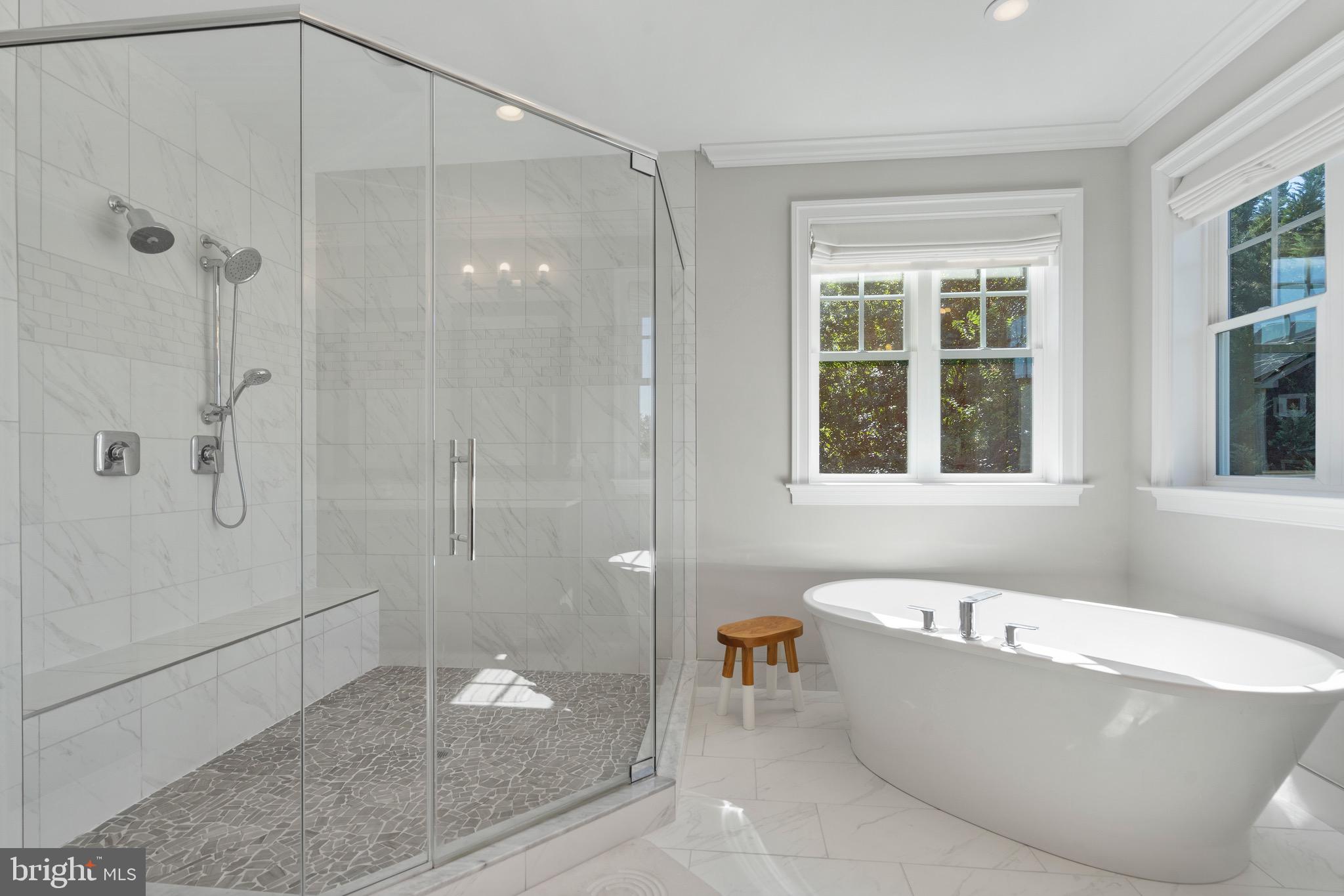 OVER LEE KNOLLS - Residential