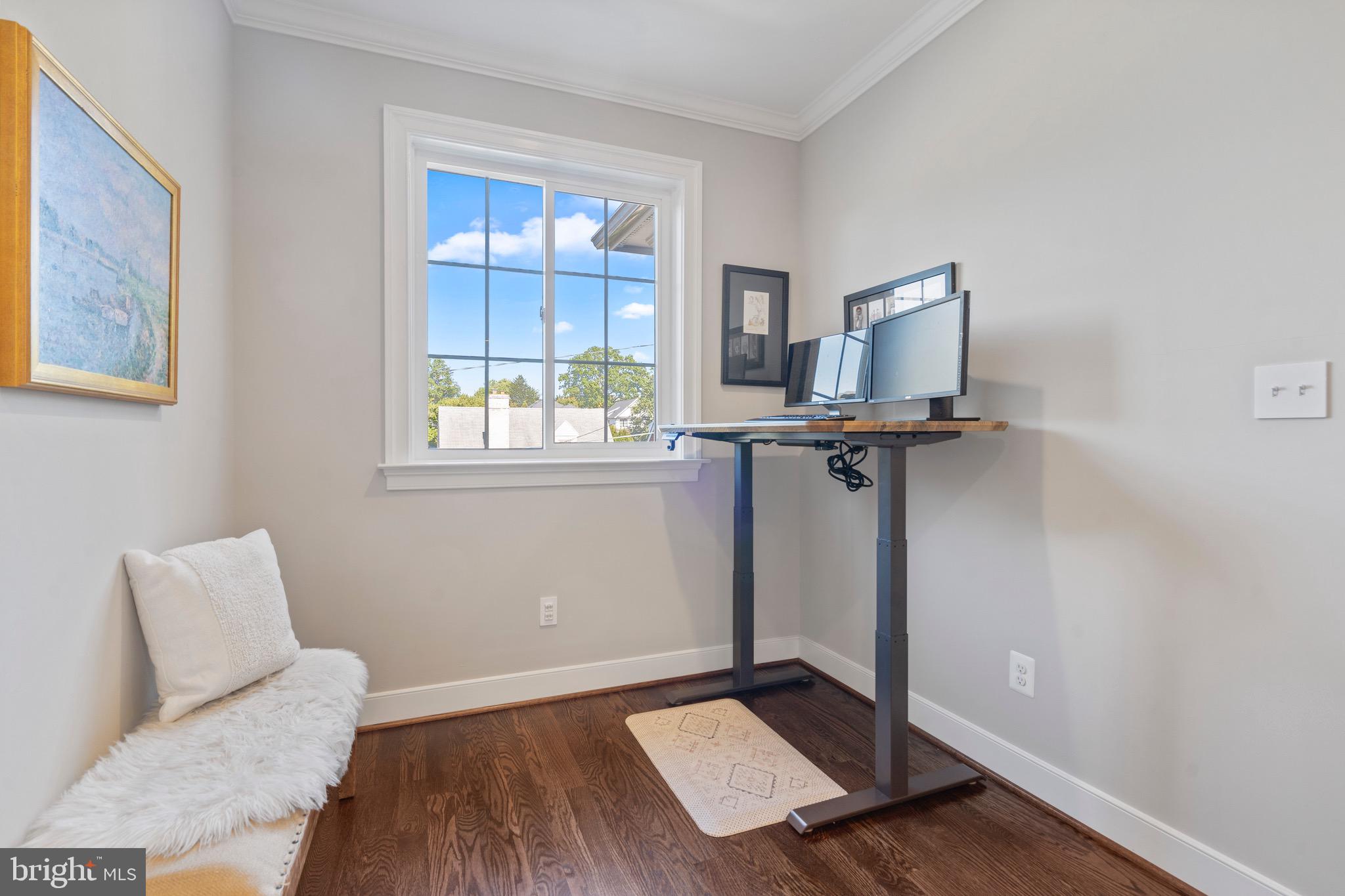 OVER LEE KNOLLS - Residential