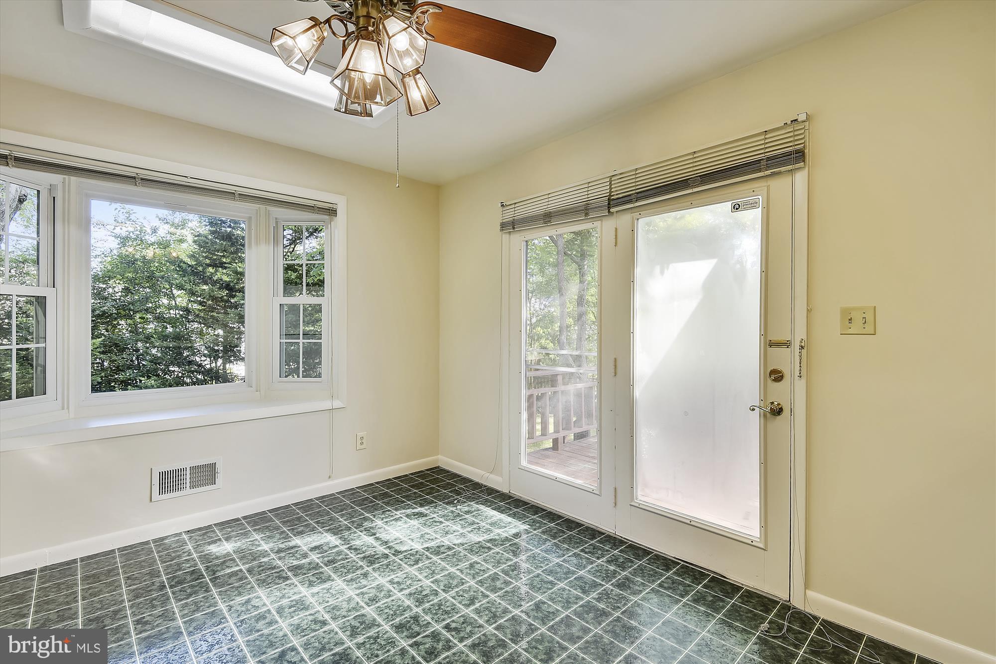 WEST LEWINSVILLE HEIGHTS - Residential Lease