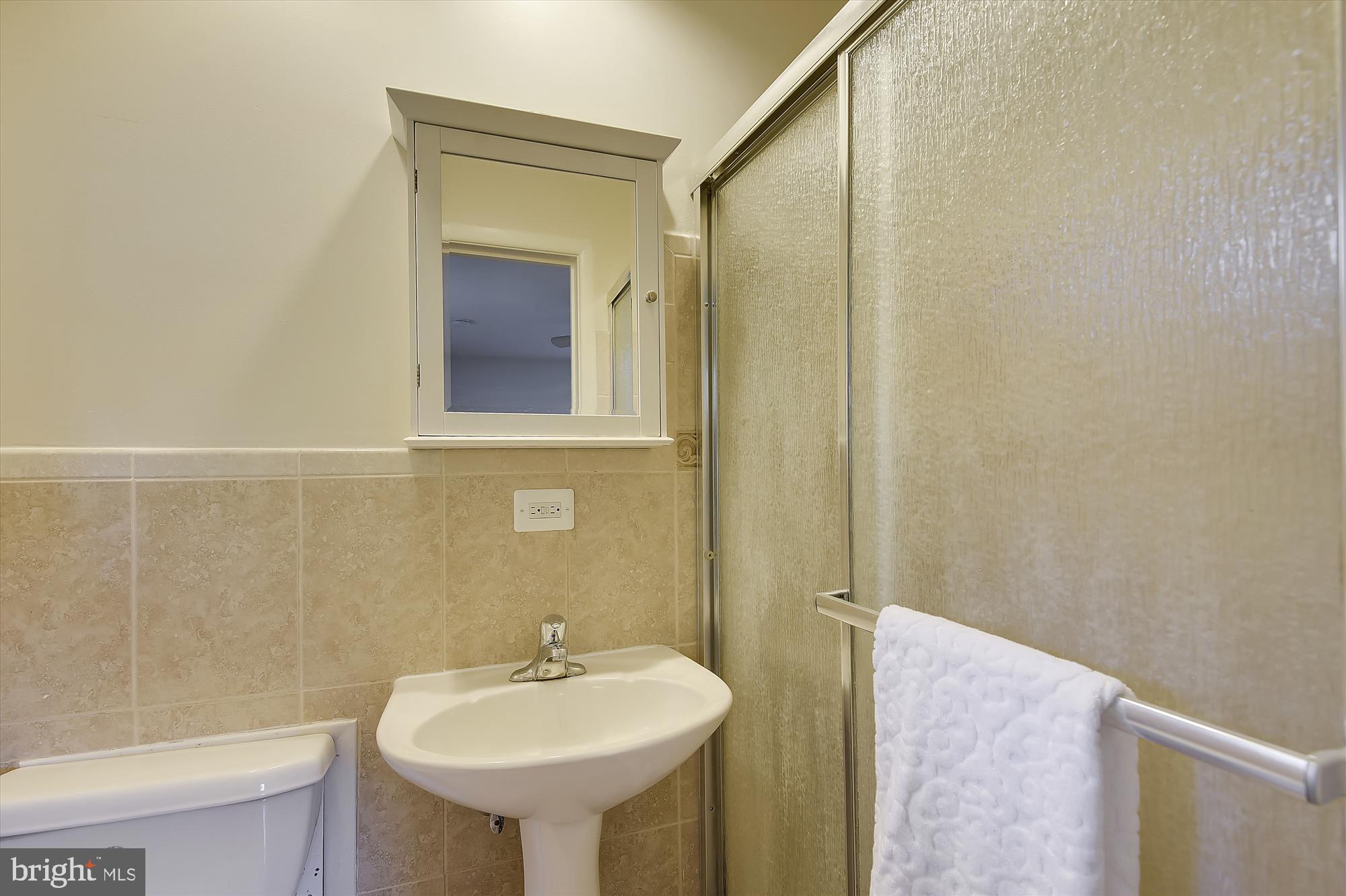 WEST LEWINSVILLE HEIGHTS - Residential Lease