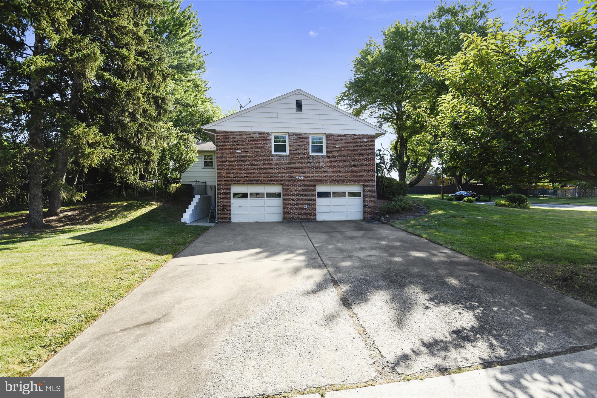 WEST LEWINSVILLE HEIGHTS - Residential Lease